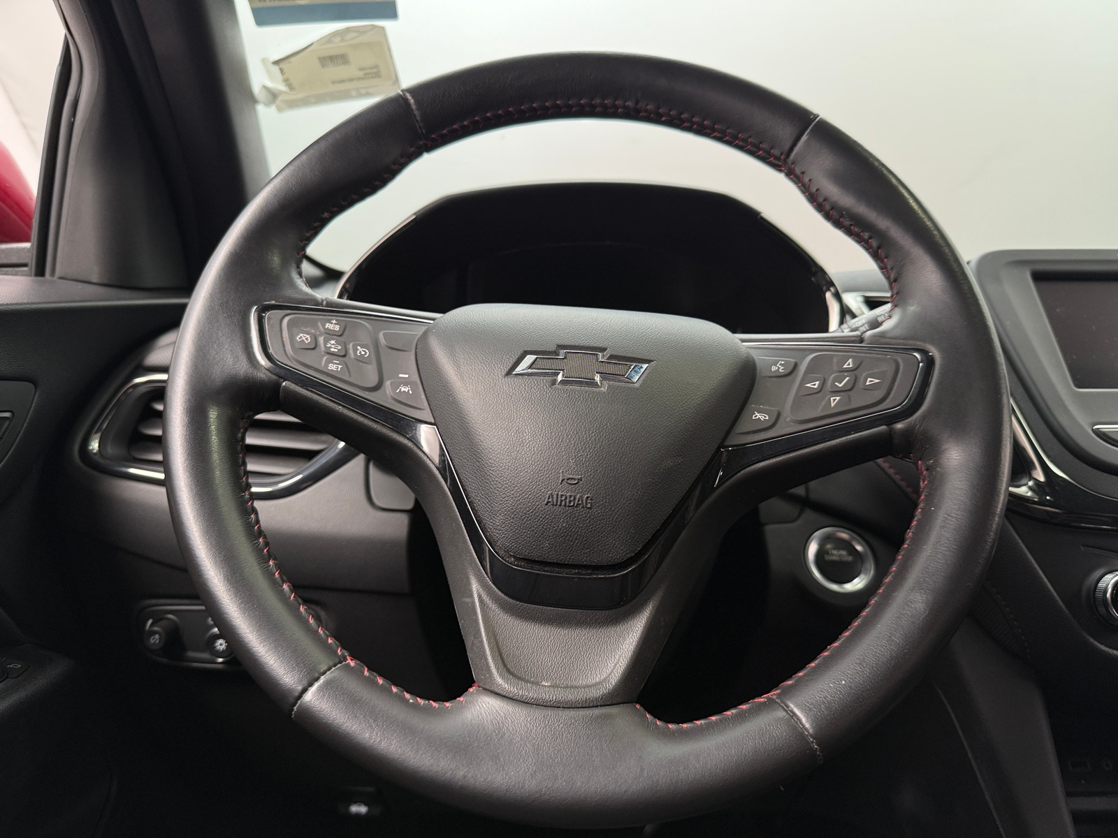 Thumbnail: 2022 Chevrolet Equinox - 5