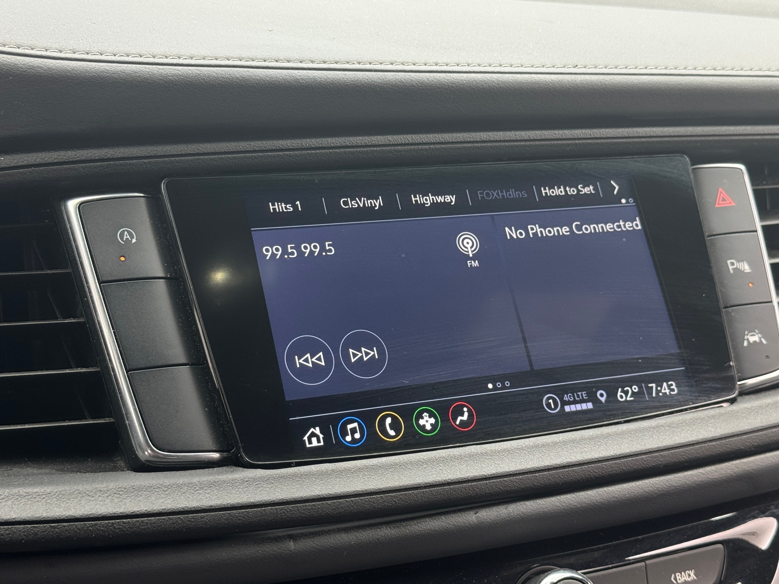 Thumbnail: 2022 Buick Enclave - 3