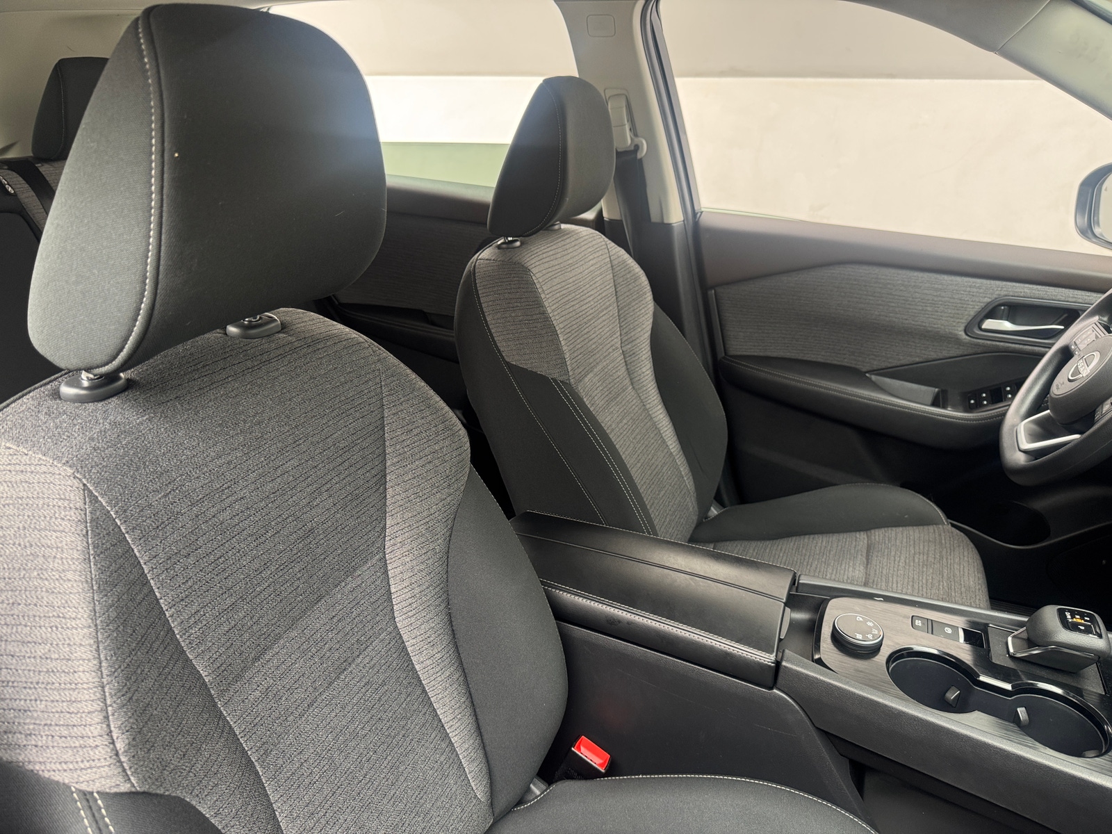 Thumbnail: 2022 Nissan Rogue - 2