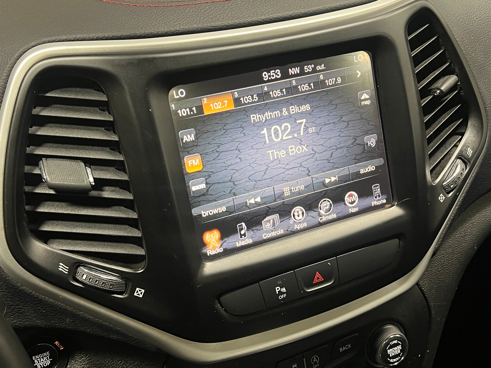 Thumbnail: 2017 Jeep Cherokee - 3