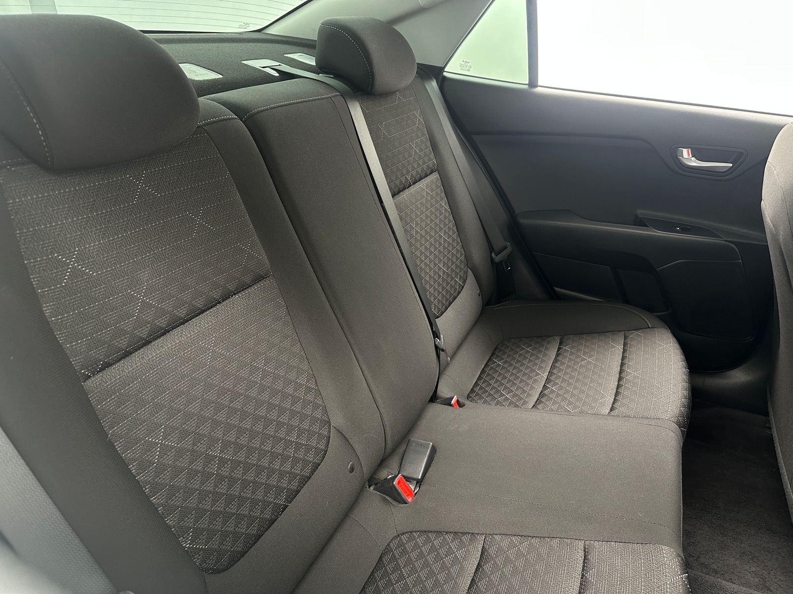 Thumbnail: 2023 Kia Rio - 6