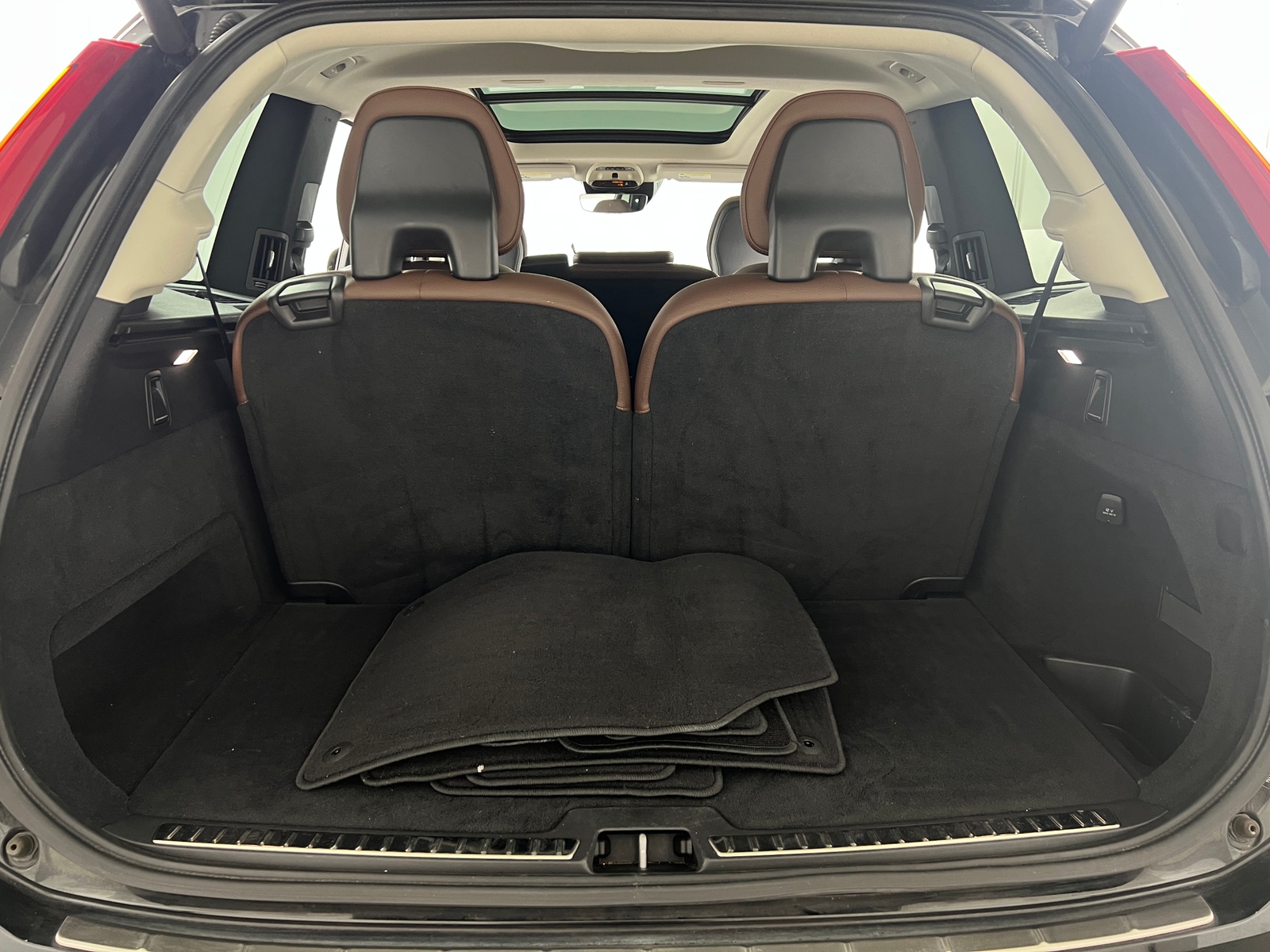 Thumbnail: 2019 Volvo XC90 - 6