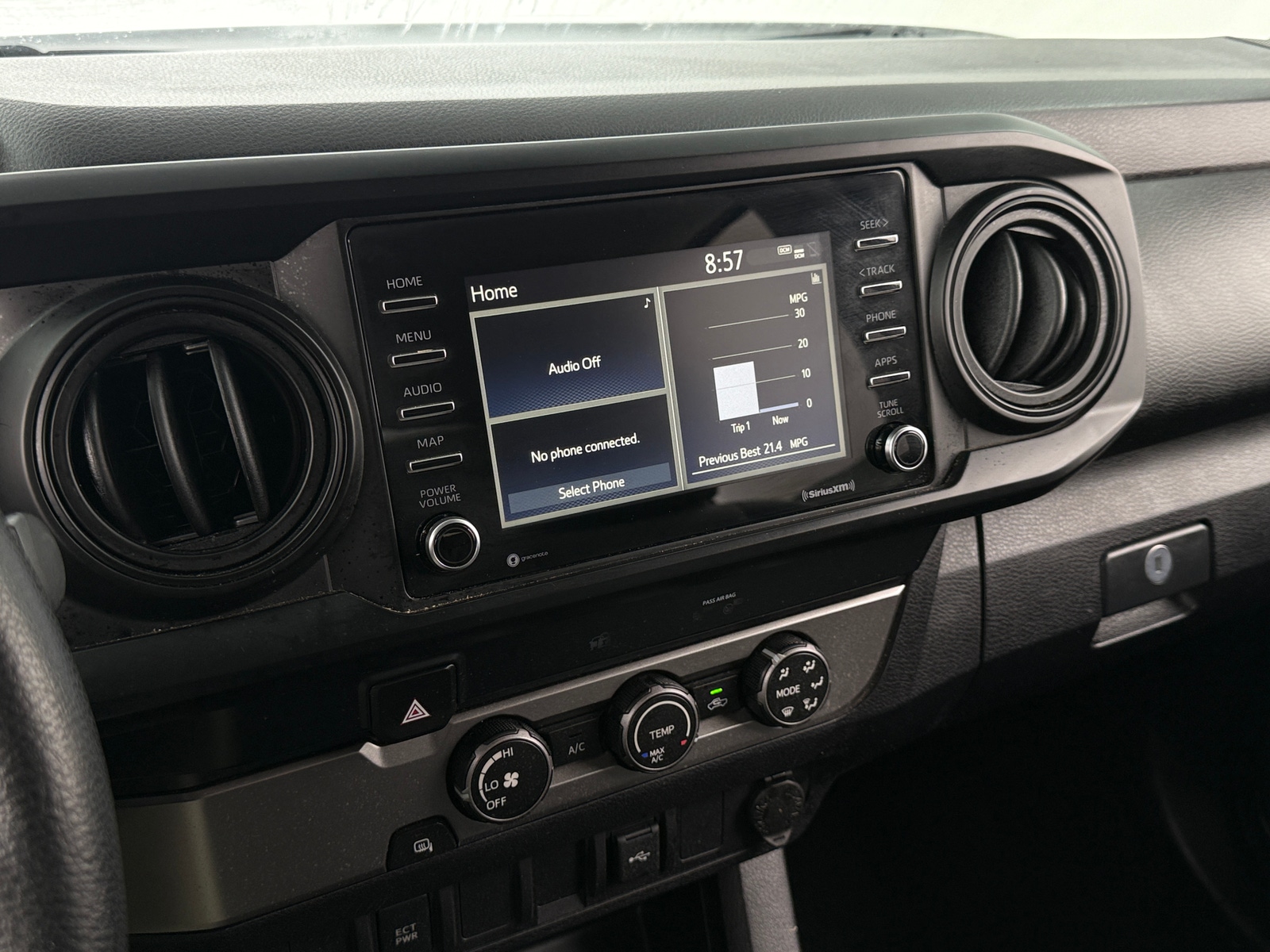 Thumbnail: 2020 Toyota Tacoma - 4