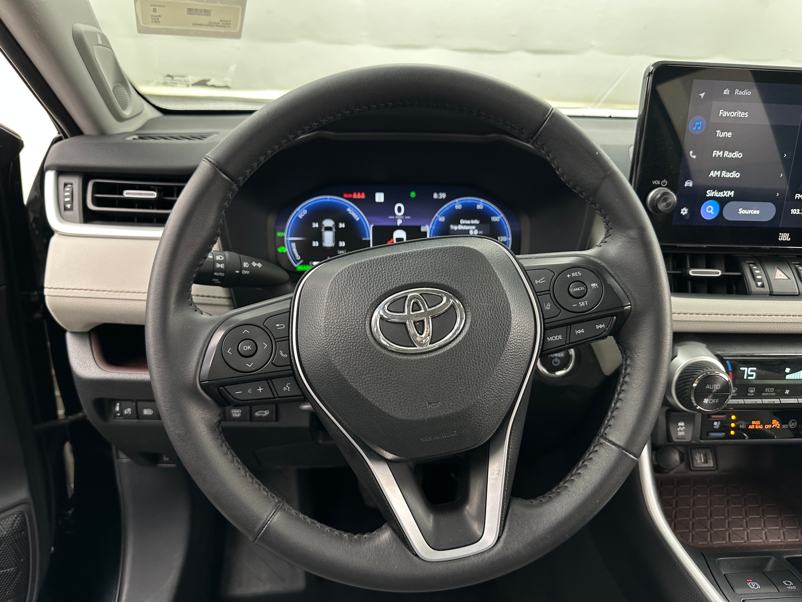 Thumbnail: 2024 Toyota RAV4 - 4