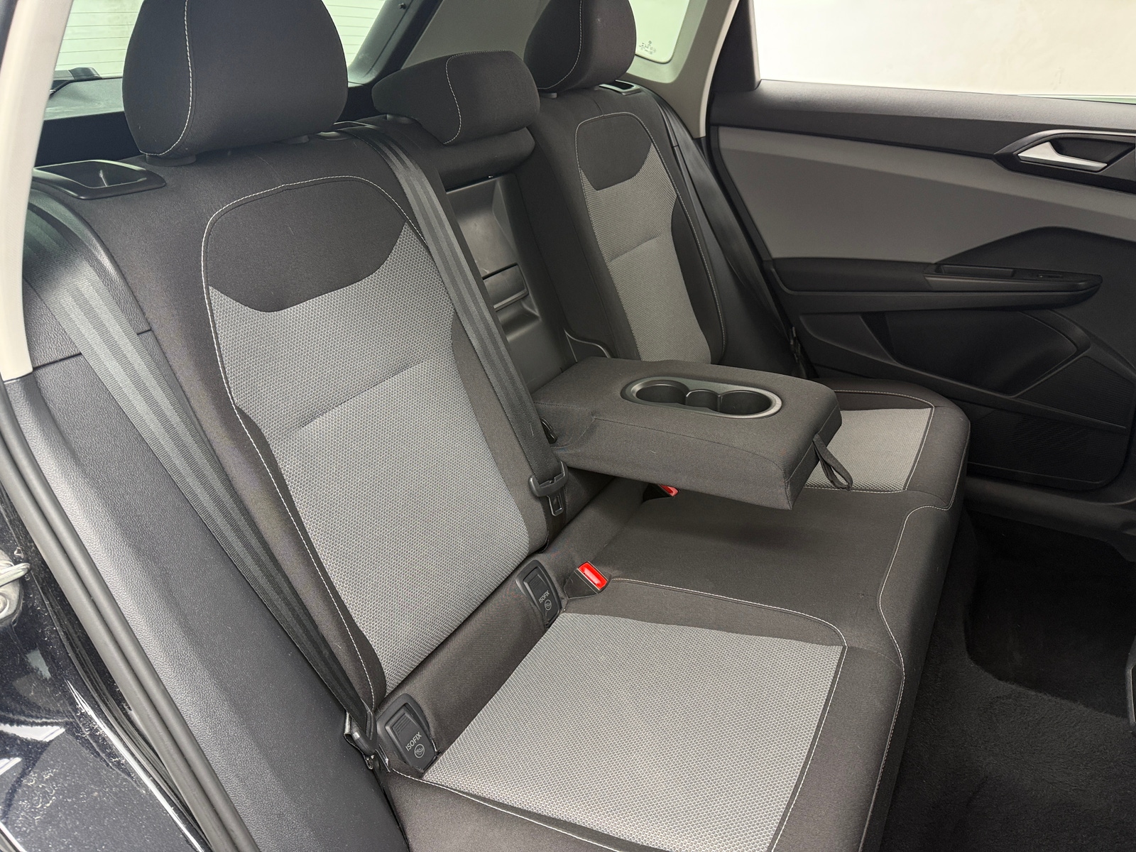 Thumbnail: 2022 Volkswagen Taos - 6