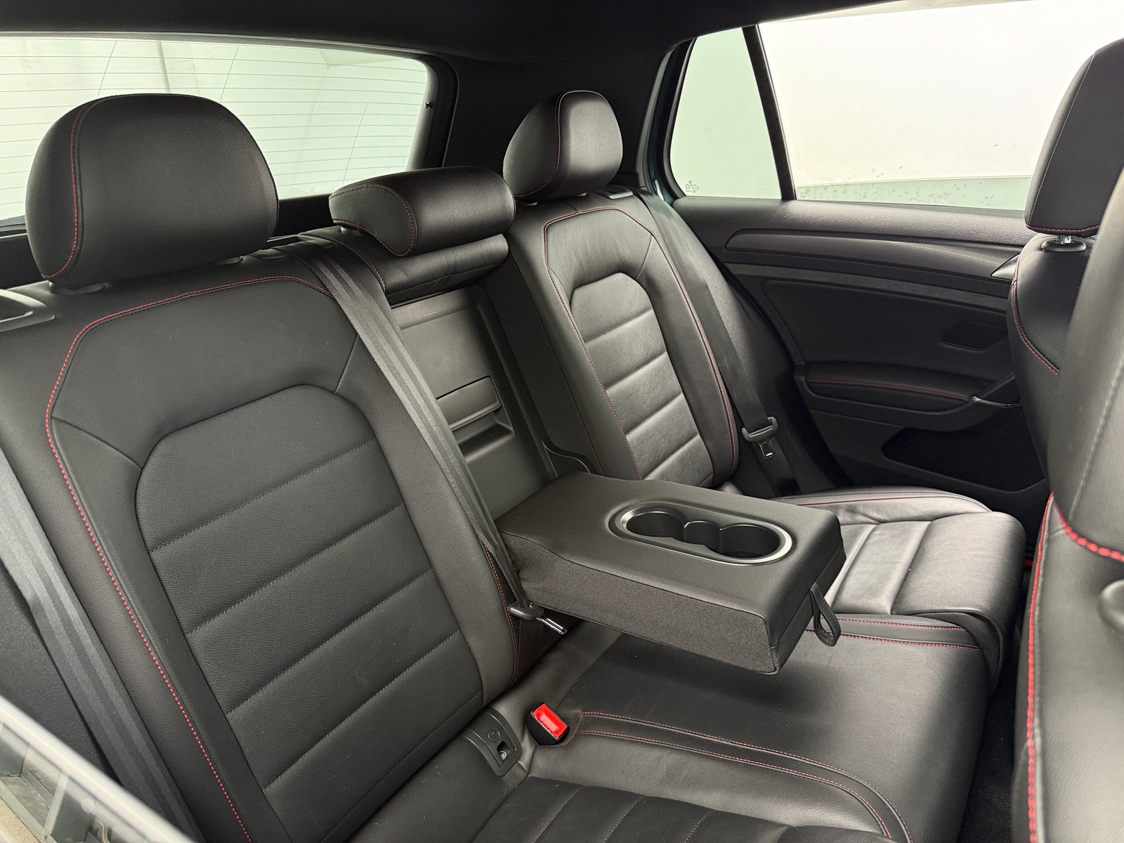 Thumbnail: 2018 Volkswagen Golf - 5