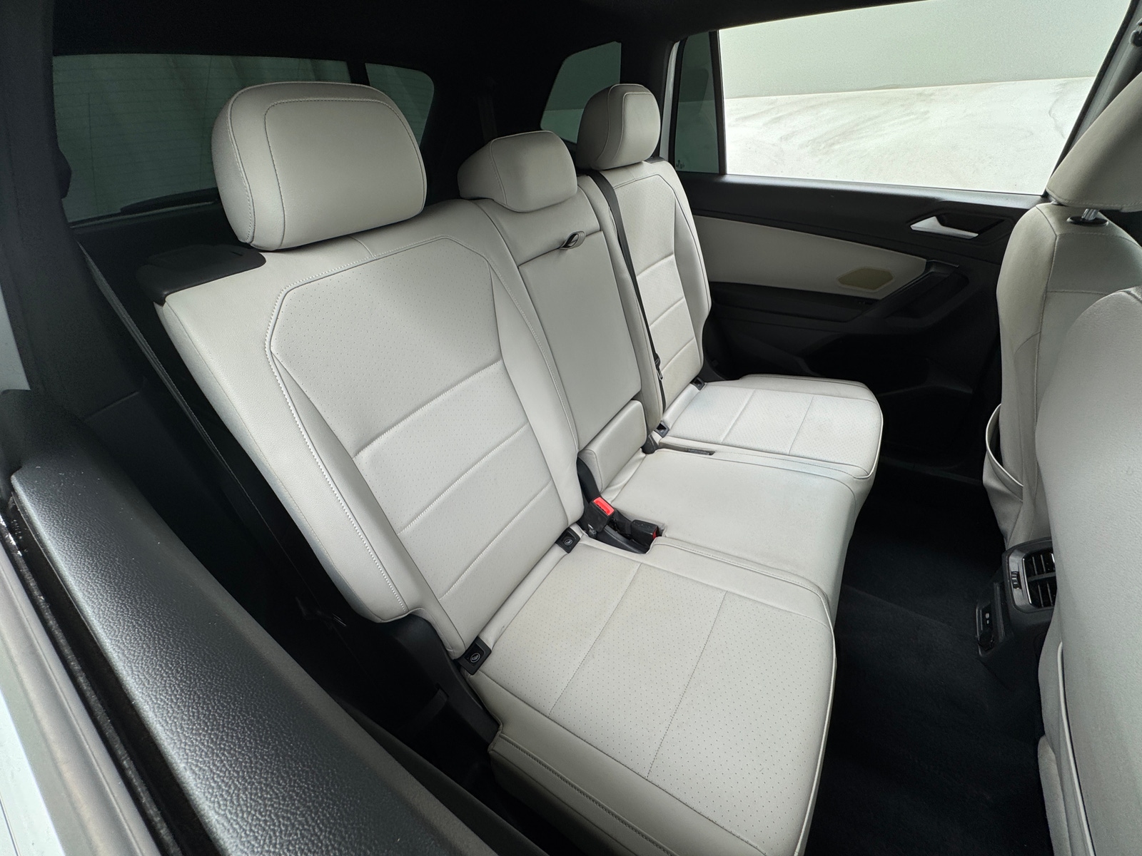 Thumbnail: 2021 Volkswagen Tiguan - 5