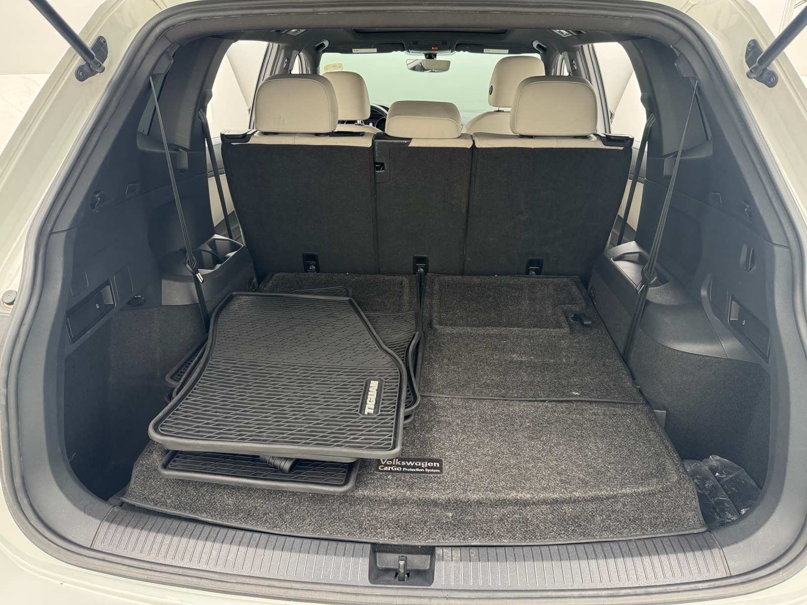 Thumbnail: 2021 Volkswagen Tiguan - 6