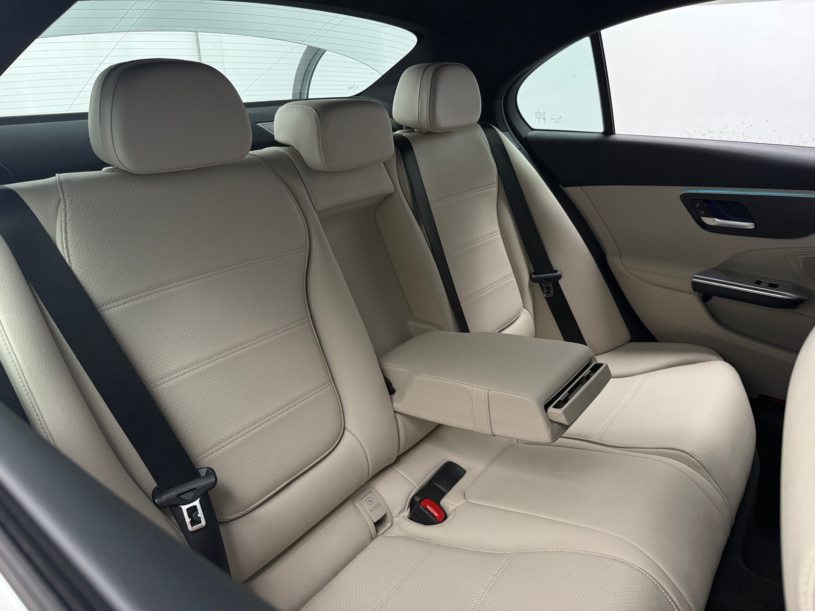 Thumbnail: 2025 Mercedes-Benz C-Class - 6