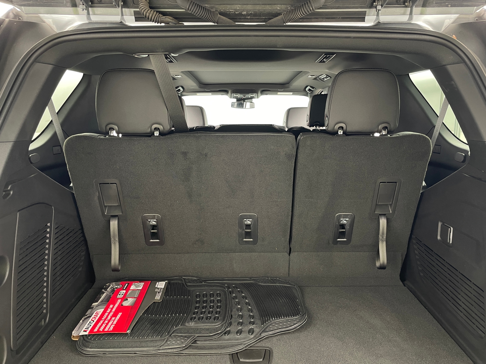 Thumbnail: 2023 Chevrolet Tahoe - 6