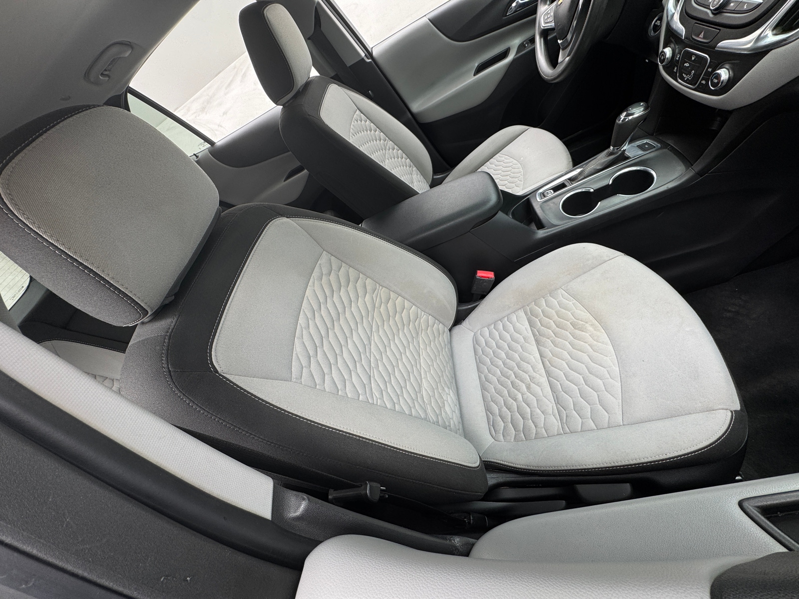 Thumbnail: 2021 Chevrolet Equinox - 2