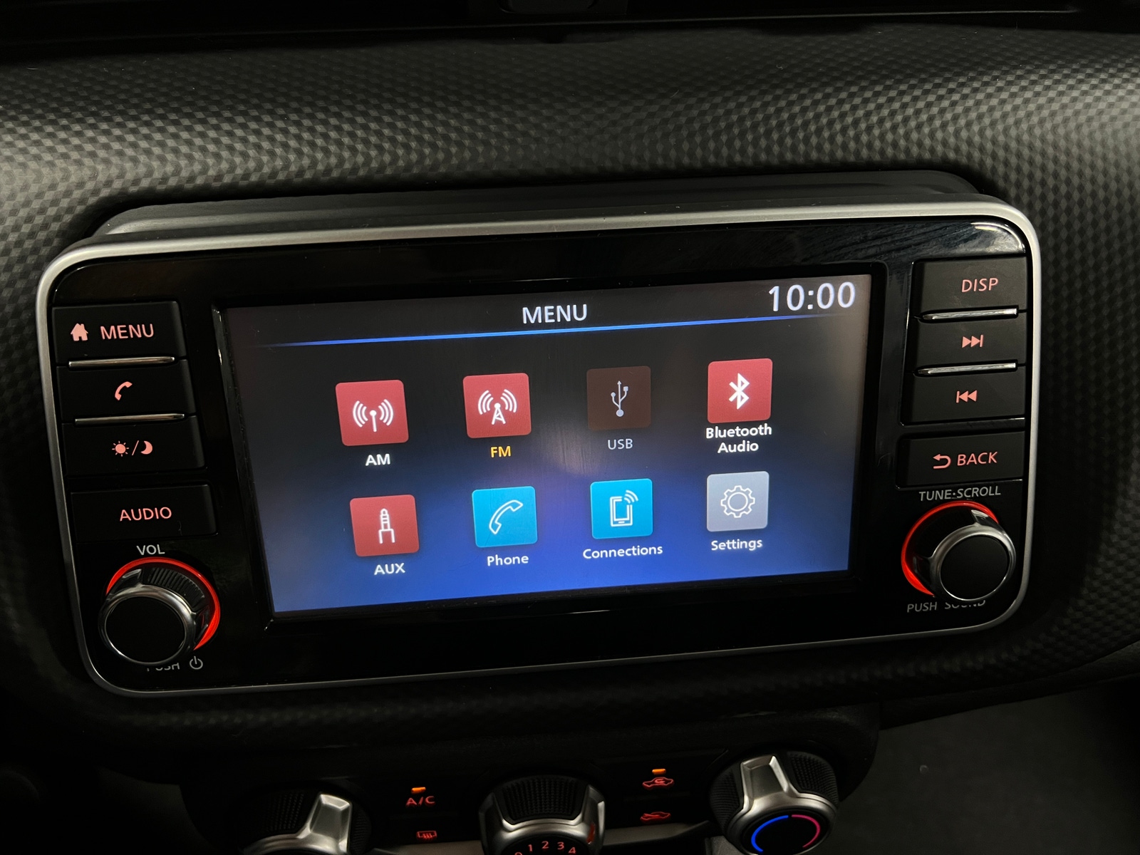 Thumbnail: 2022 Nissan Kicks - 4