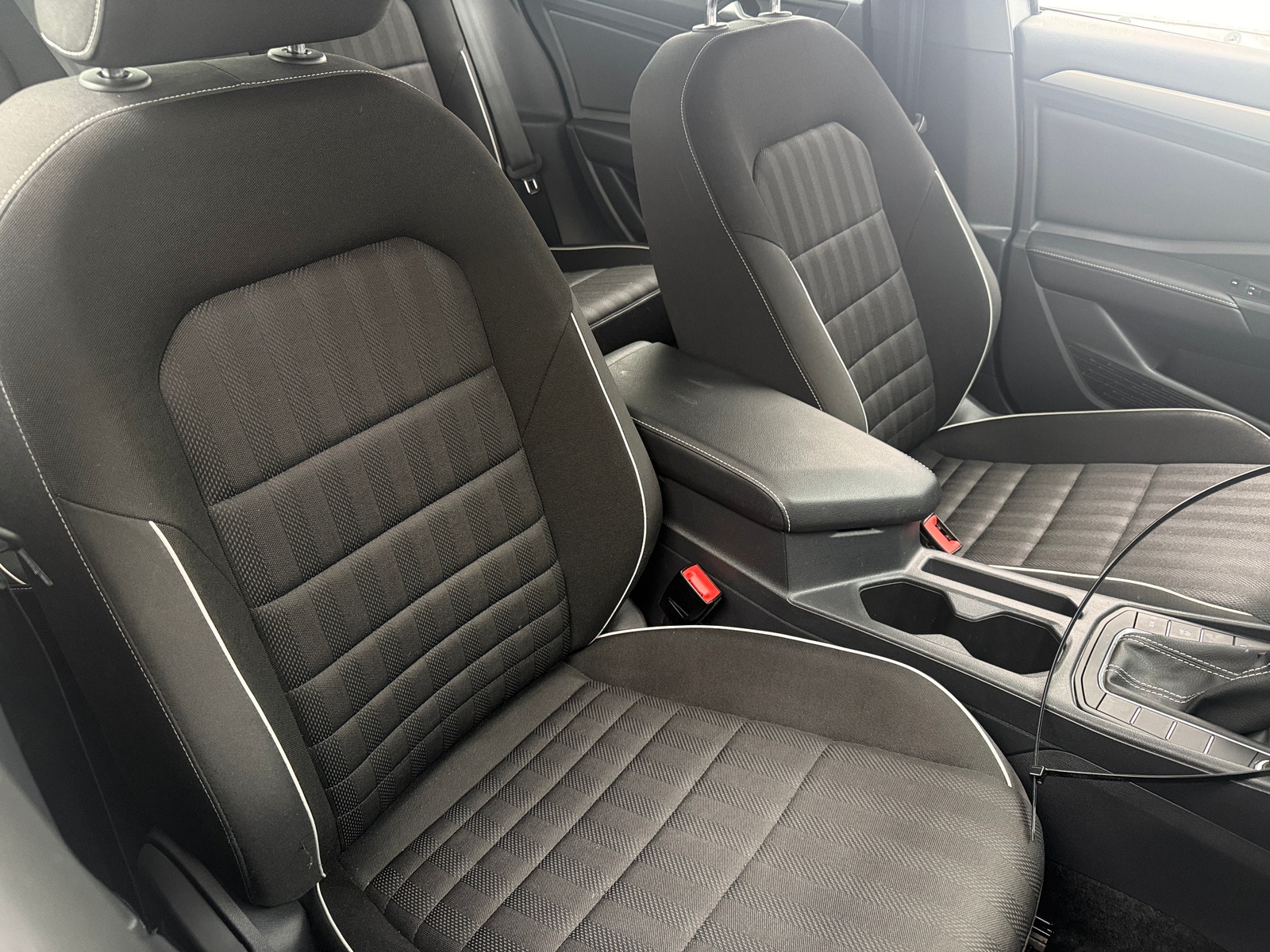 Thumbnail: 2022 Volkswagen Jetta - 2