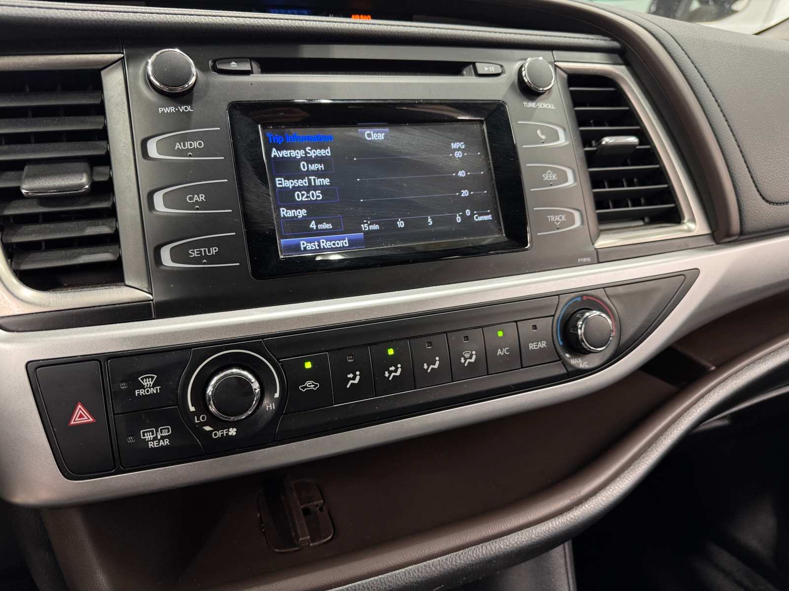 Thumbnail: 2019 Toyota Highlander - 4