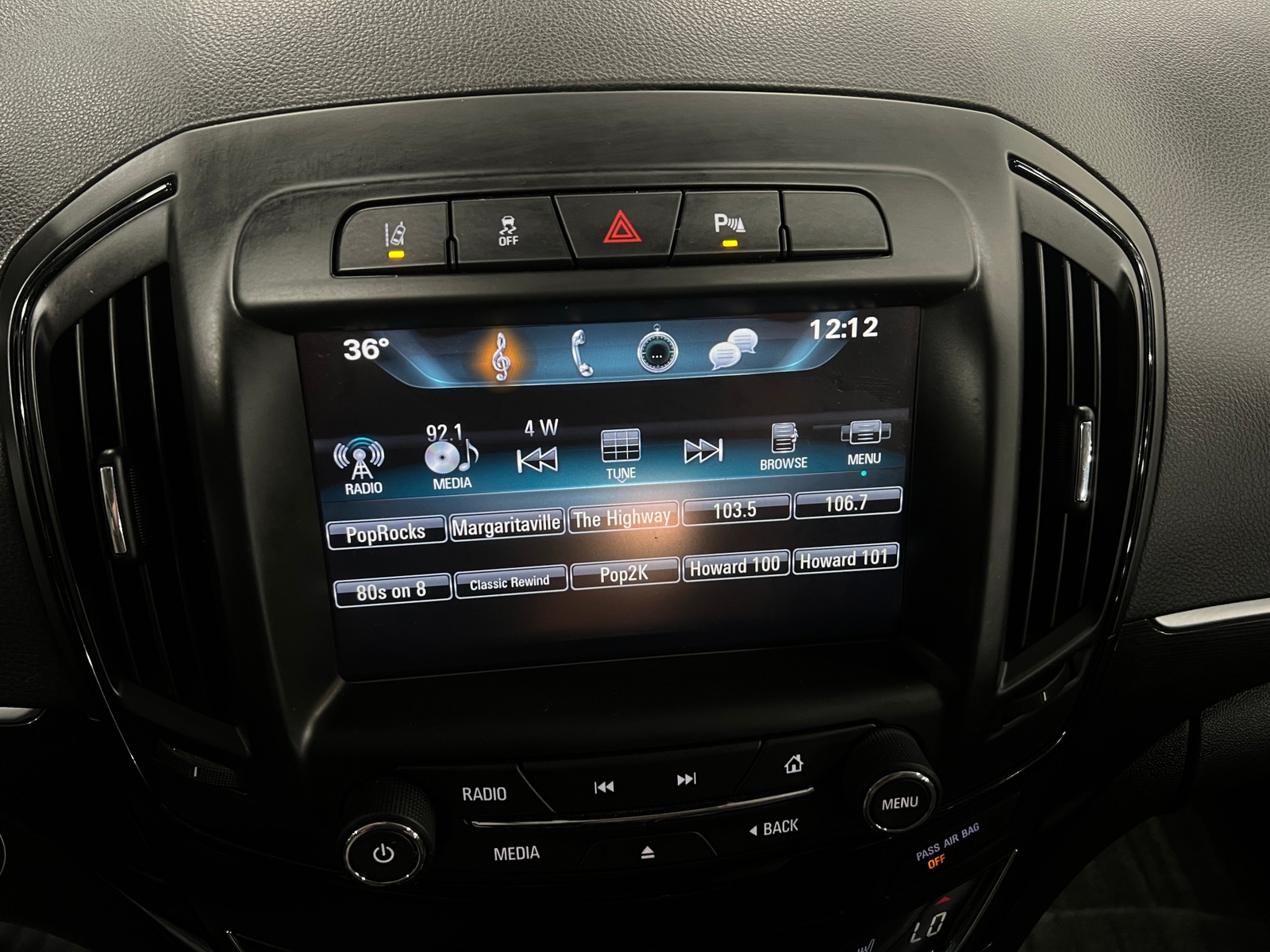 Thumbnail: 2017 Buick Regal - 3