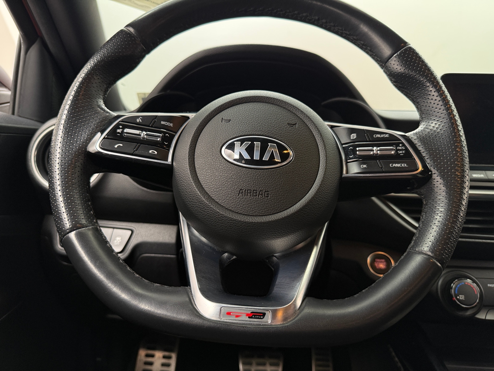 Thumbnail: 2020 Kia Forte - 4