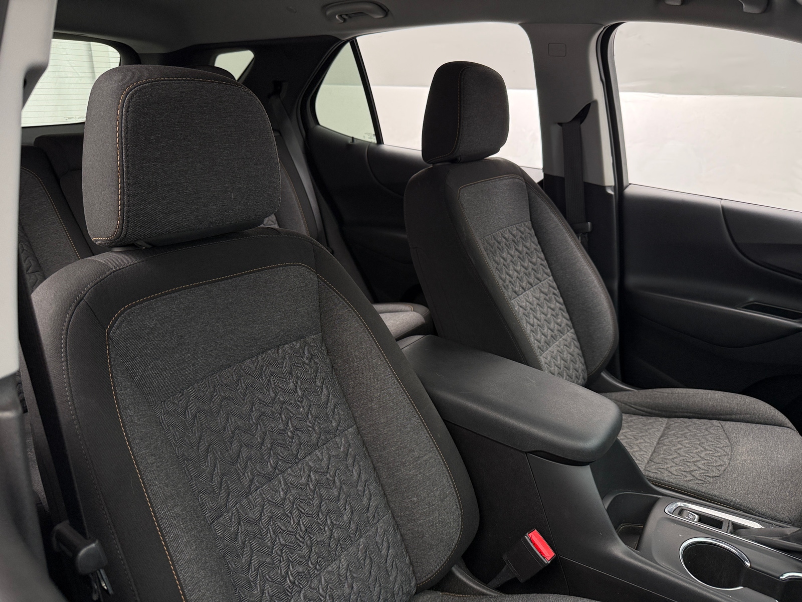 Thumbnail: 2022 Chevrolet Equinox - 2