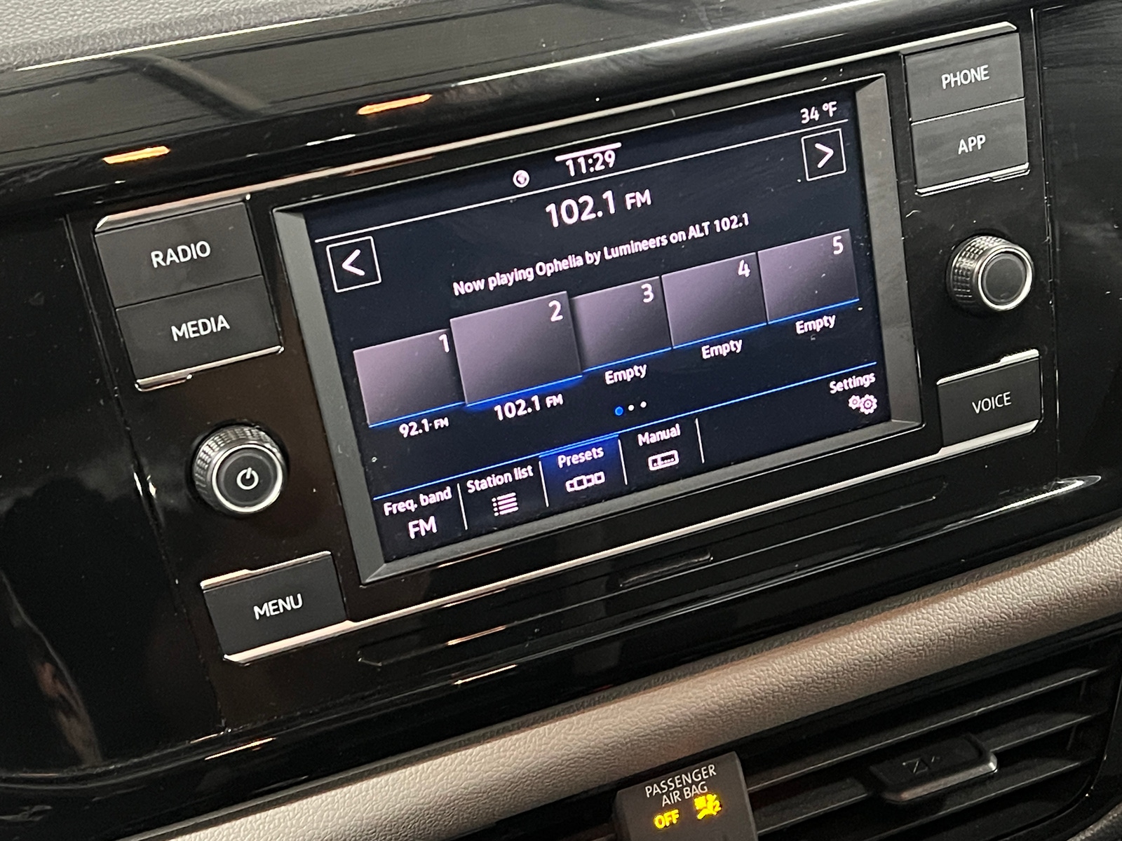 Thumbnail: 2024 Volkswagen Taos - 4