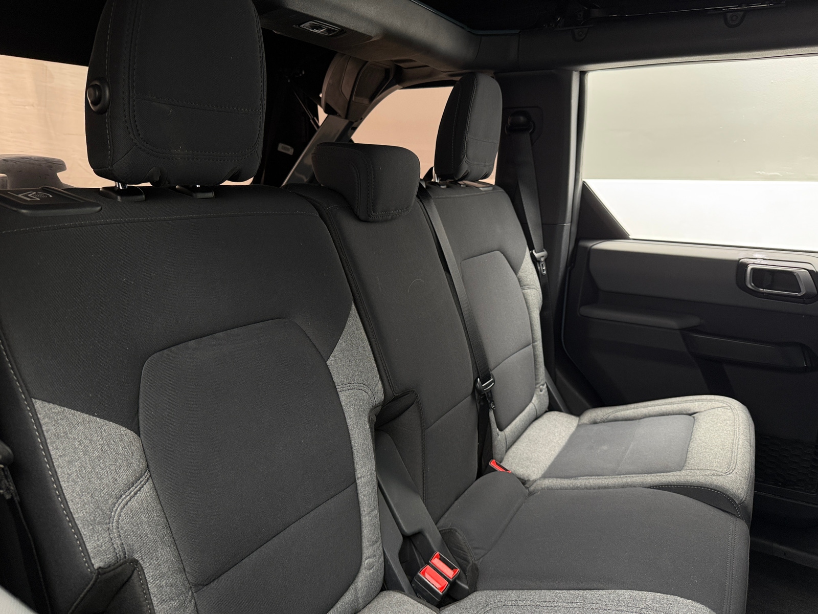 Thumbnail: 2021 Ford Bronco - 6