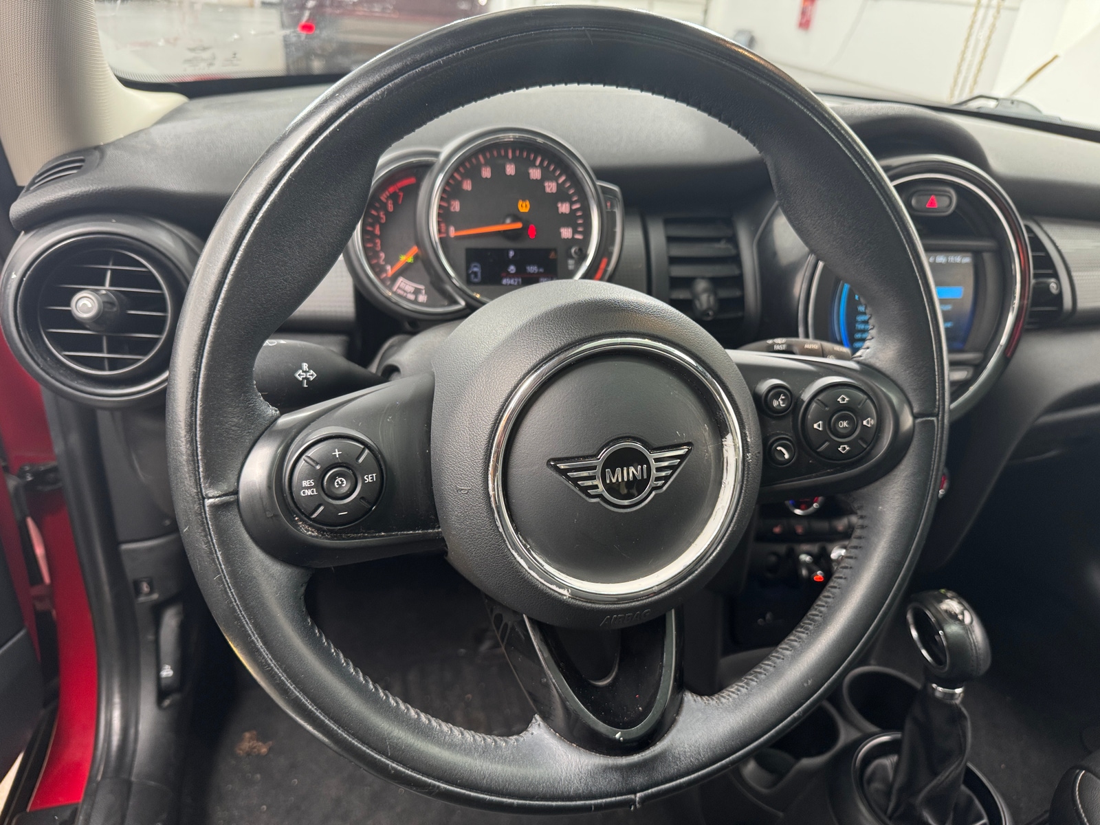 Thumbnail: 2019 MINI Cooper Hardtop - 4