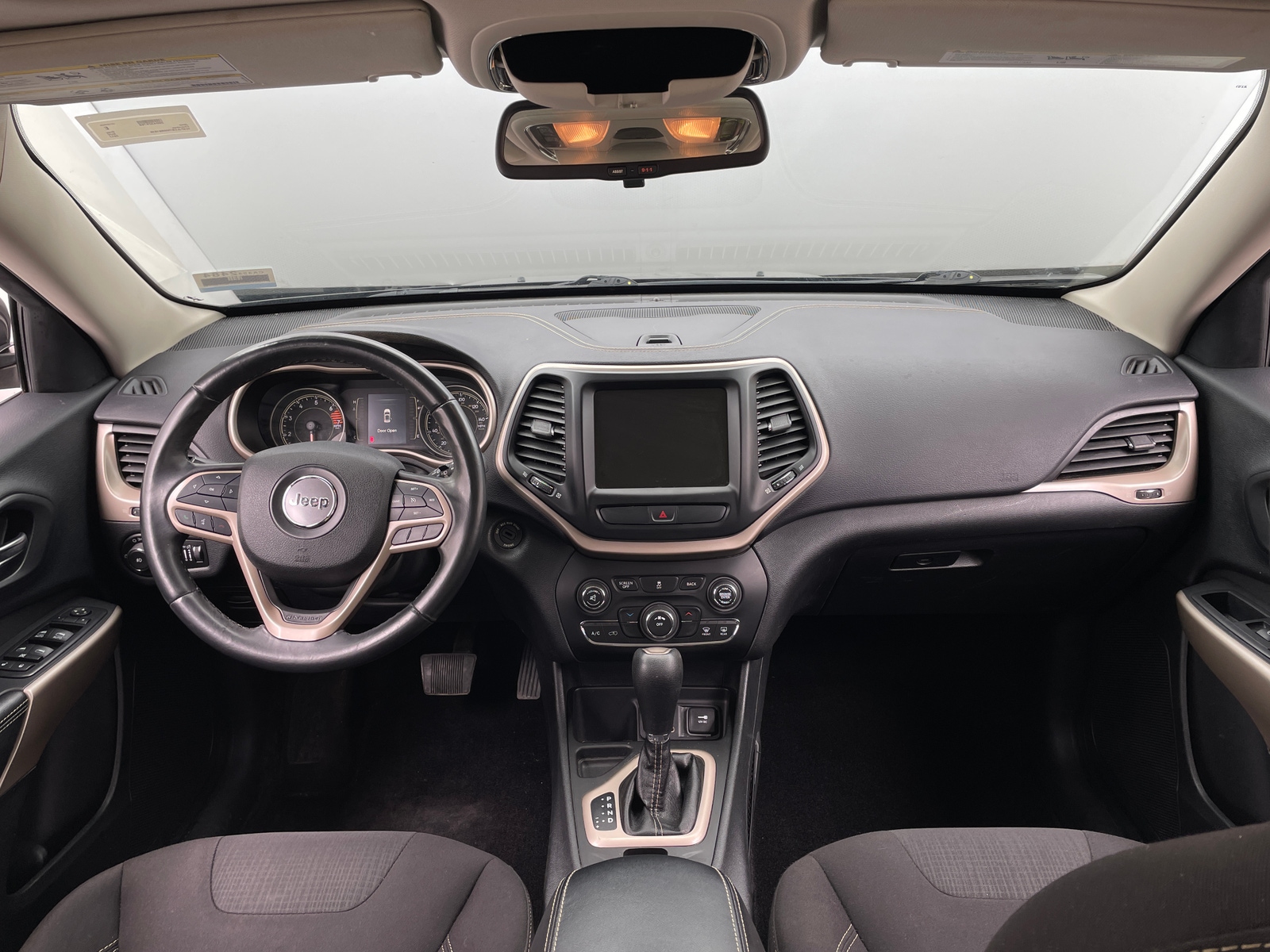 Thumbnail: 2017 Jeep Cherokee - 3