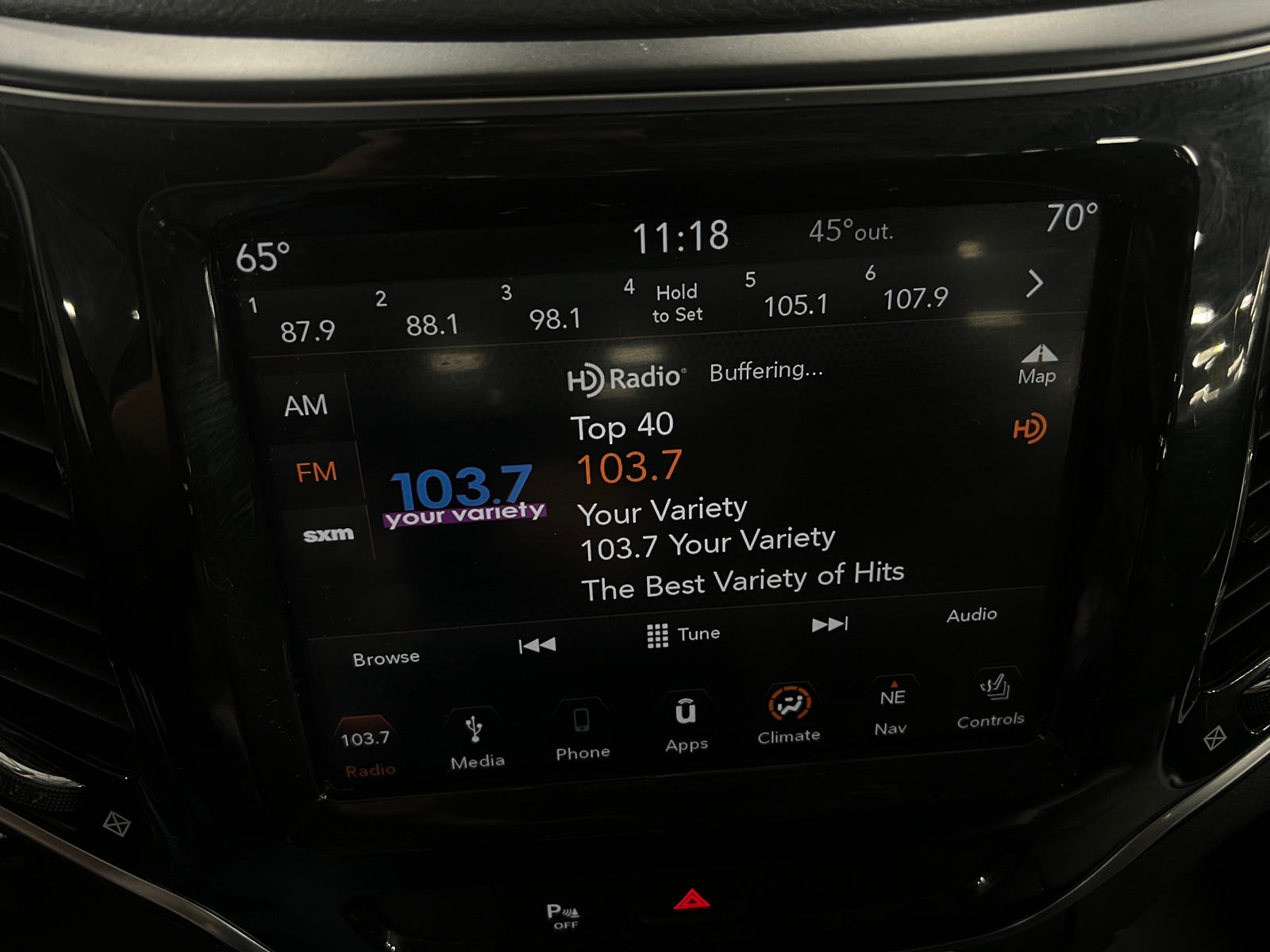 Thumbnail: 2019 Jeep Cherokee - 3