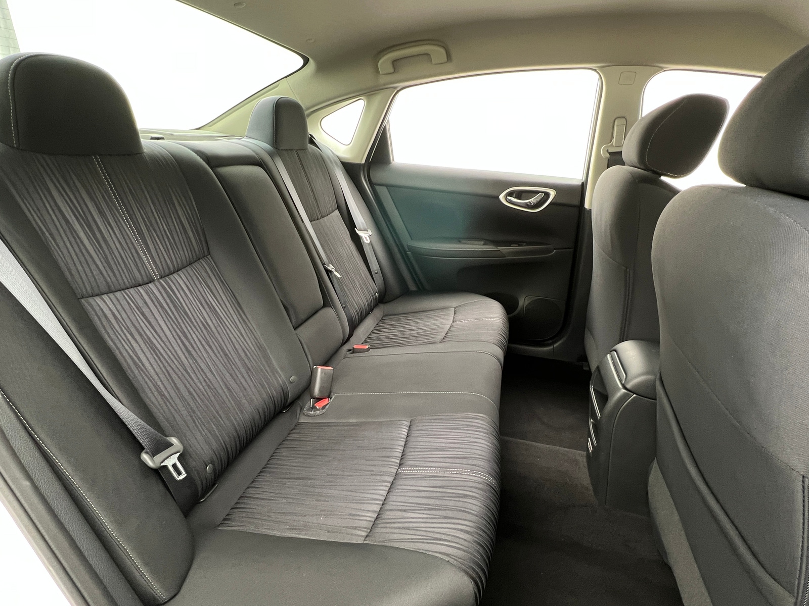 Thumbnail: 2018 Nissan Sentra - 6