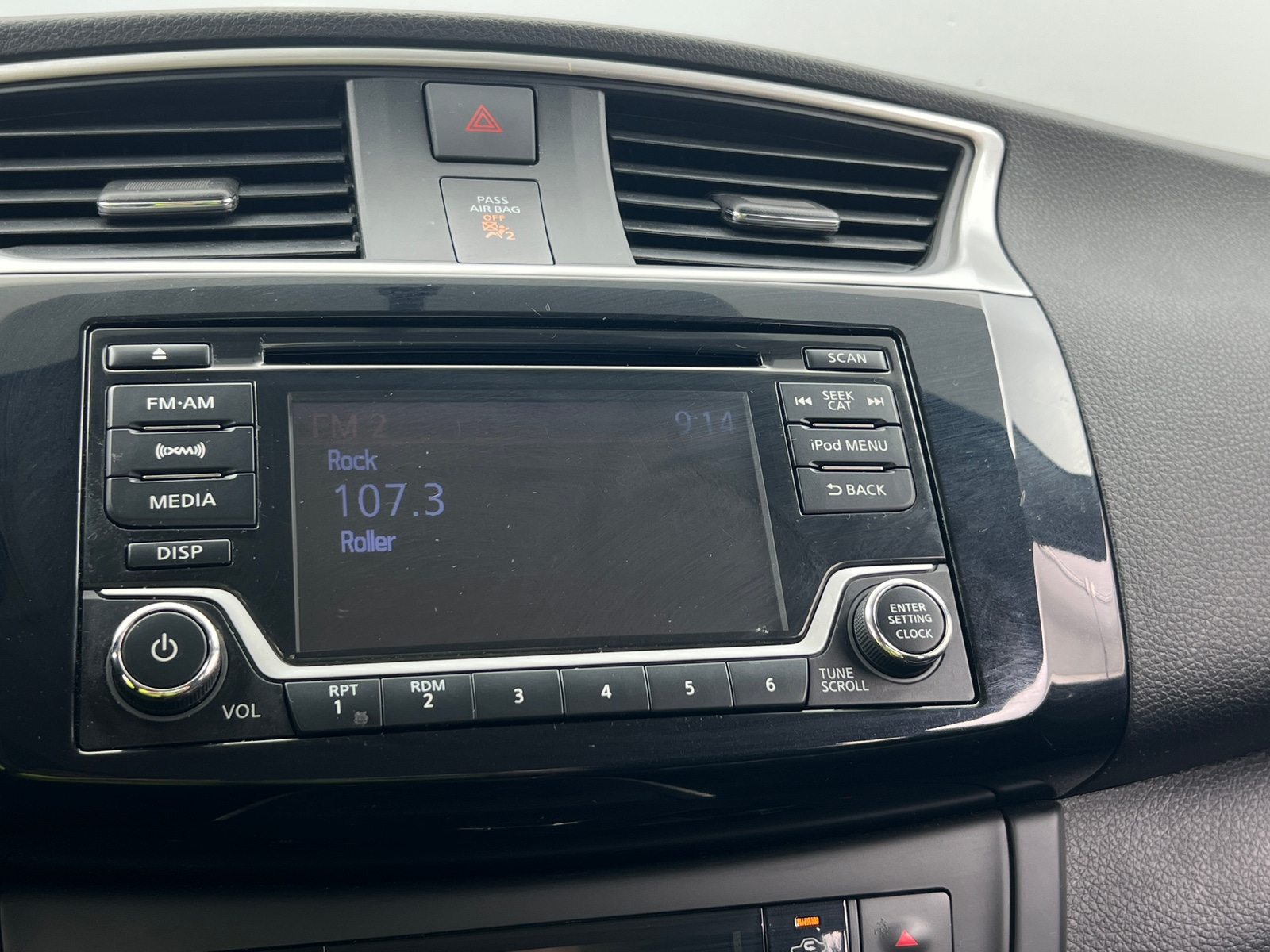 Thumbnail: 2018 Nissan Sentra - 4