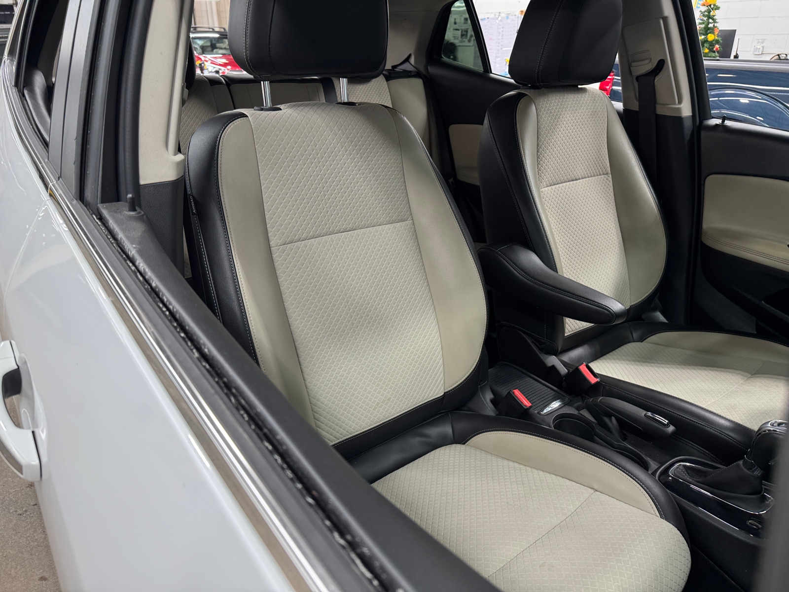 Thumbnail: 2018 Buick Encore - 2