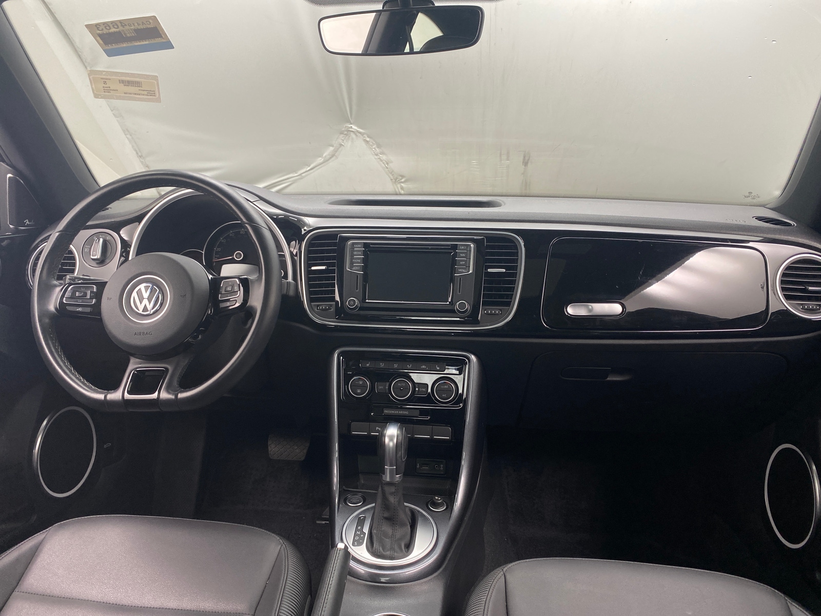 Thumbnail: 2019 Volkswagen Beetle - 2