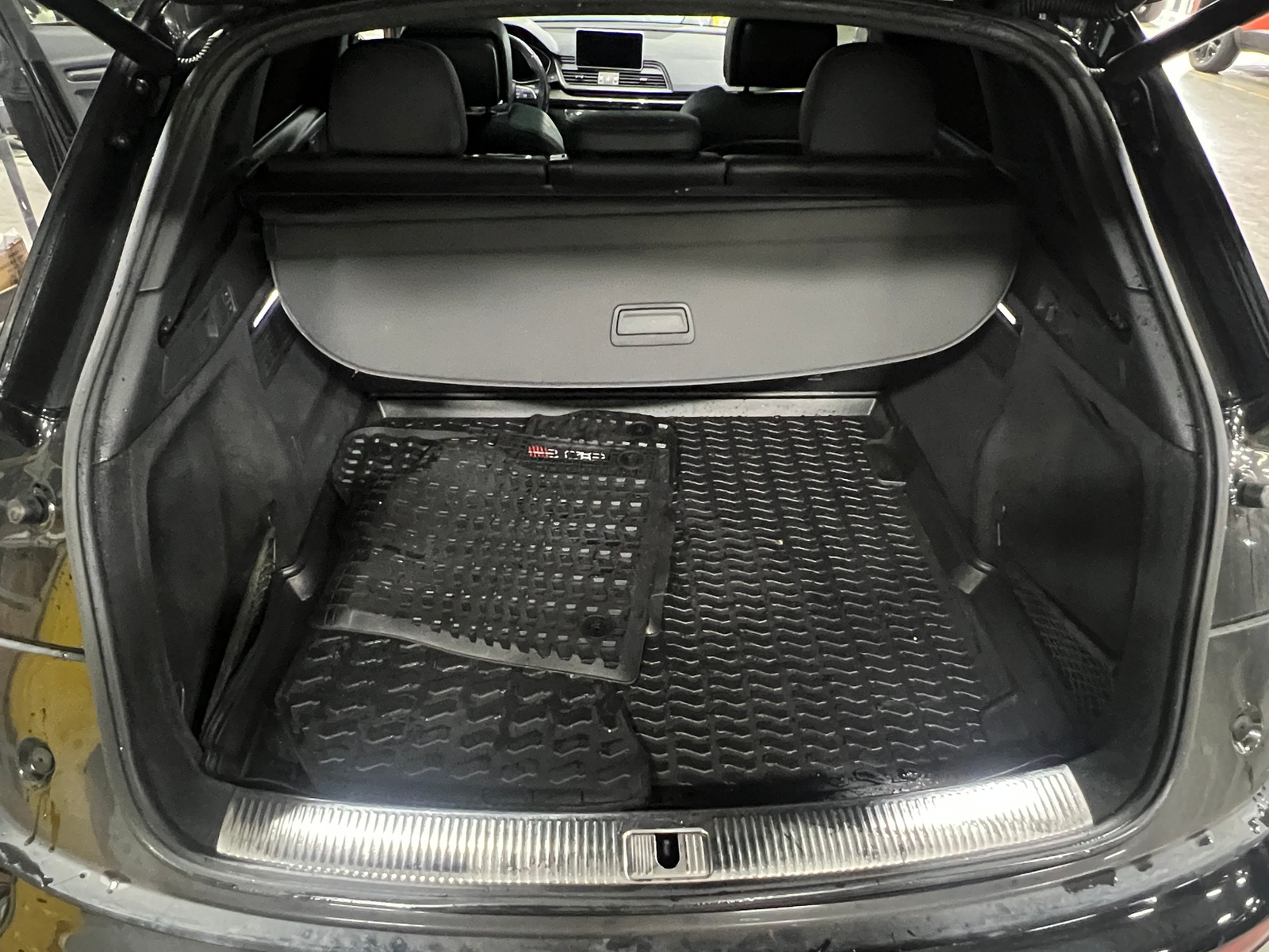 Thumbnail: 2018 Audi SQ5 - 6