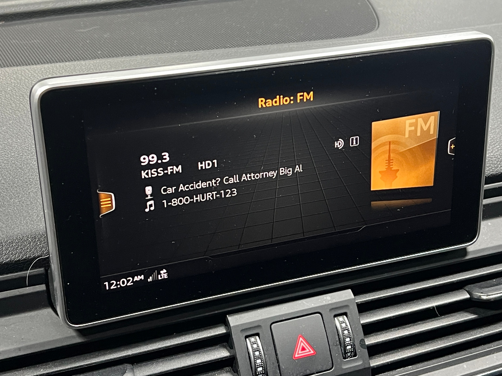 Thumbnail: 2018 Audi SQ5 - 3