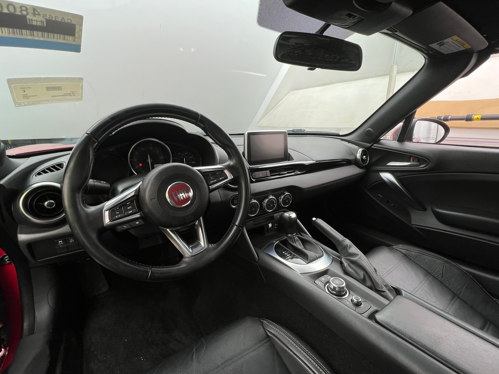 Thumbnail: 2017 Fiat 124 Spider - 3