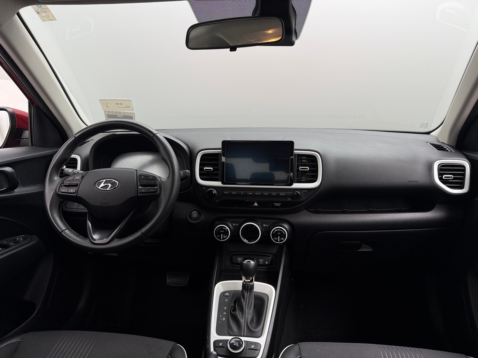 Thumbnail: 2024 Hyundai Venue - 3