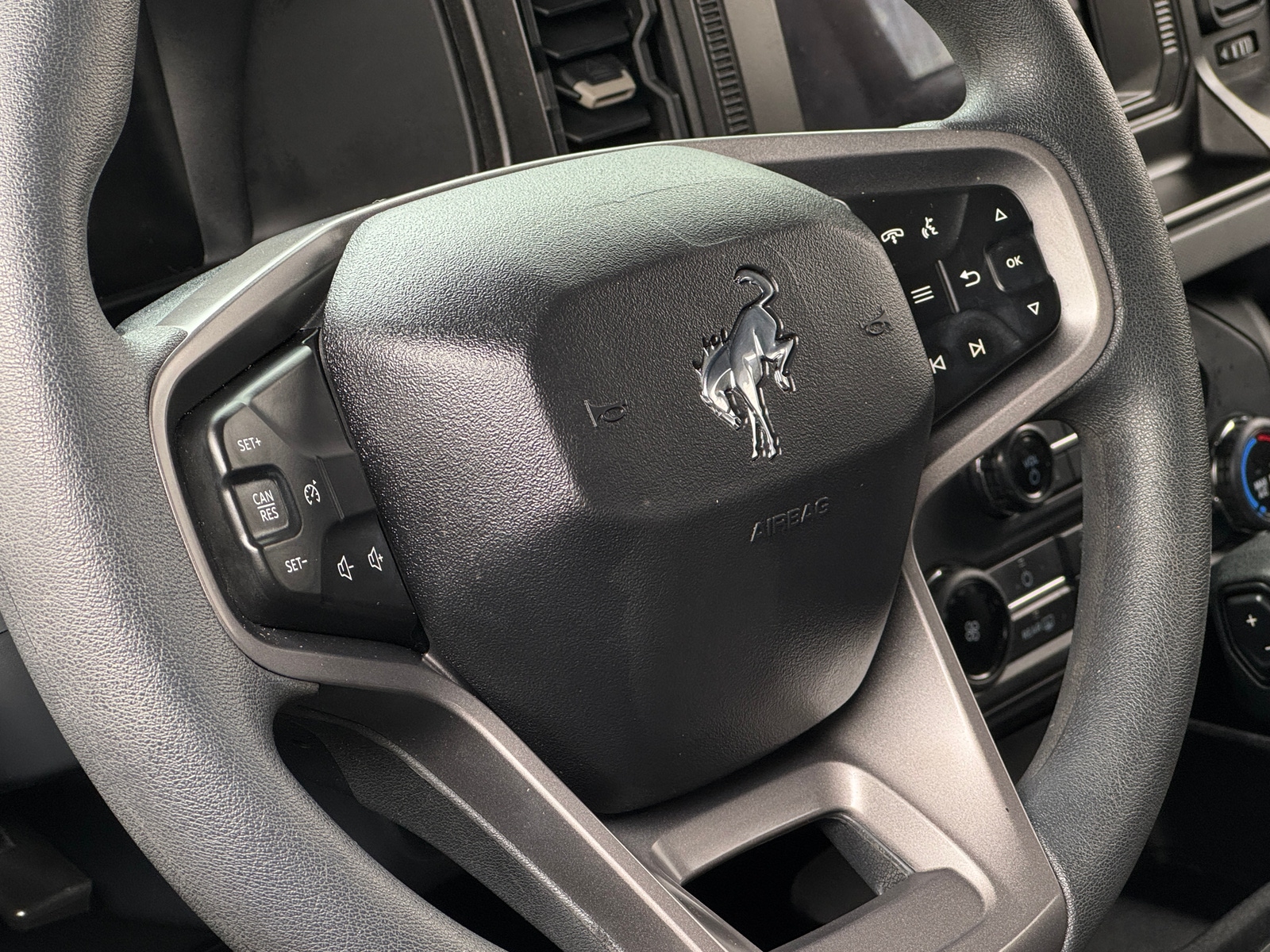 Thumbnail: 2022 Ford Bronco - 5