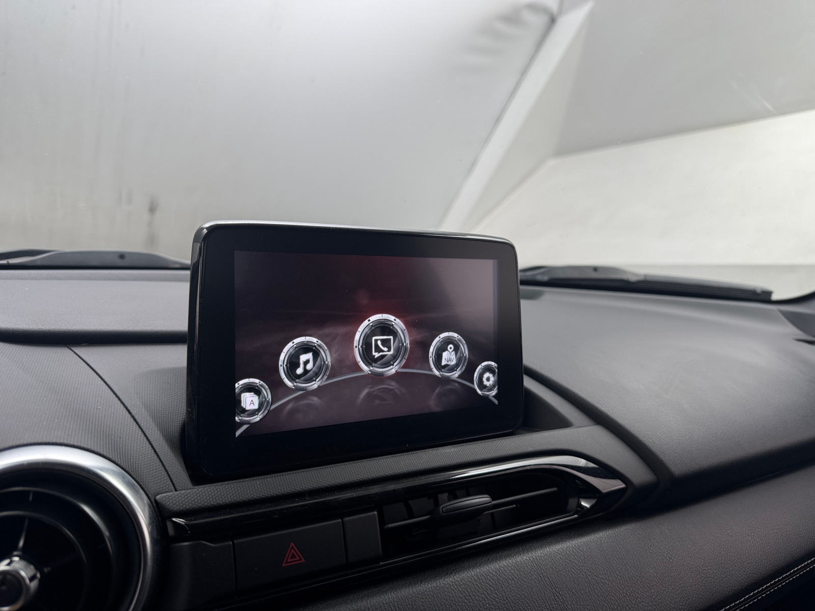 Thumbnail: 2022 Mazda MX-5 Miata - 3