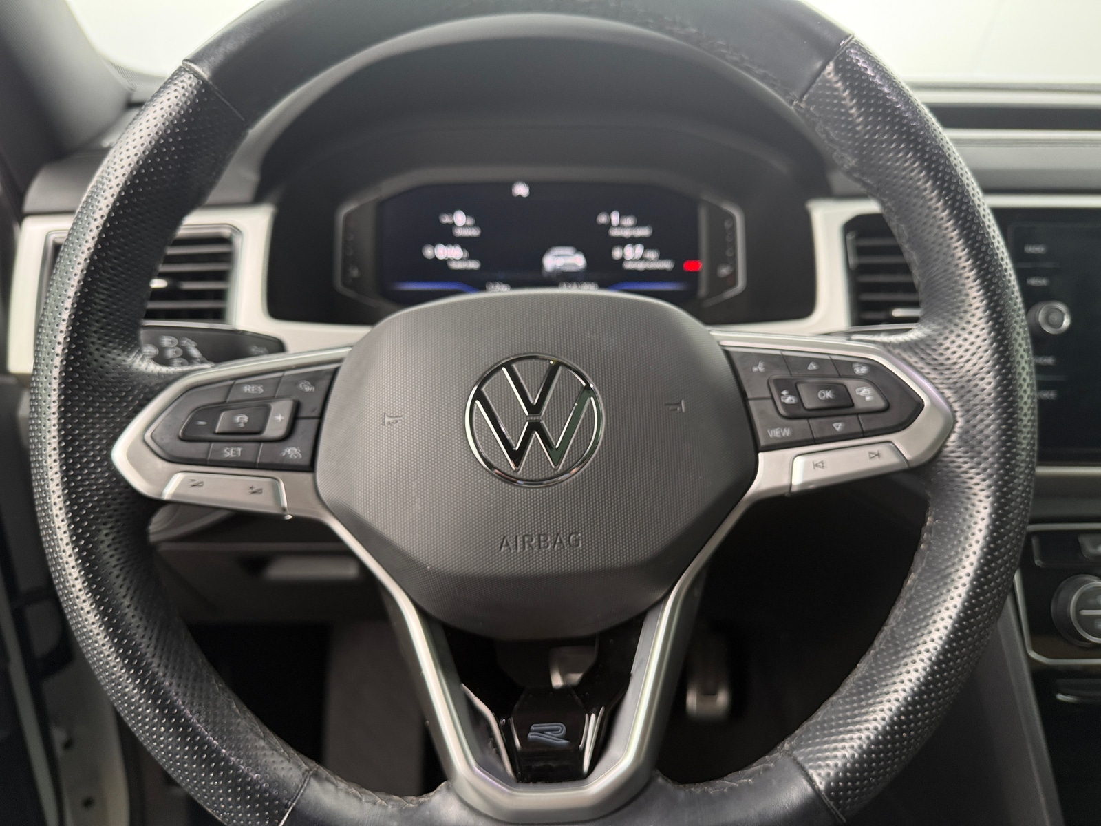 Thumbnail: 2022 Volkswagen Atlas - 4