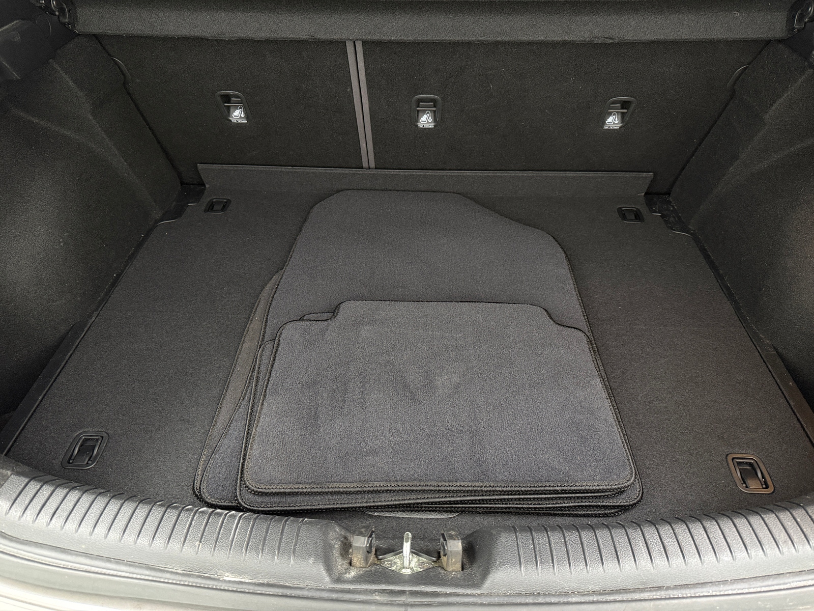 Thumbnail: 2020 Hyundai Elantra - 6