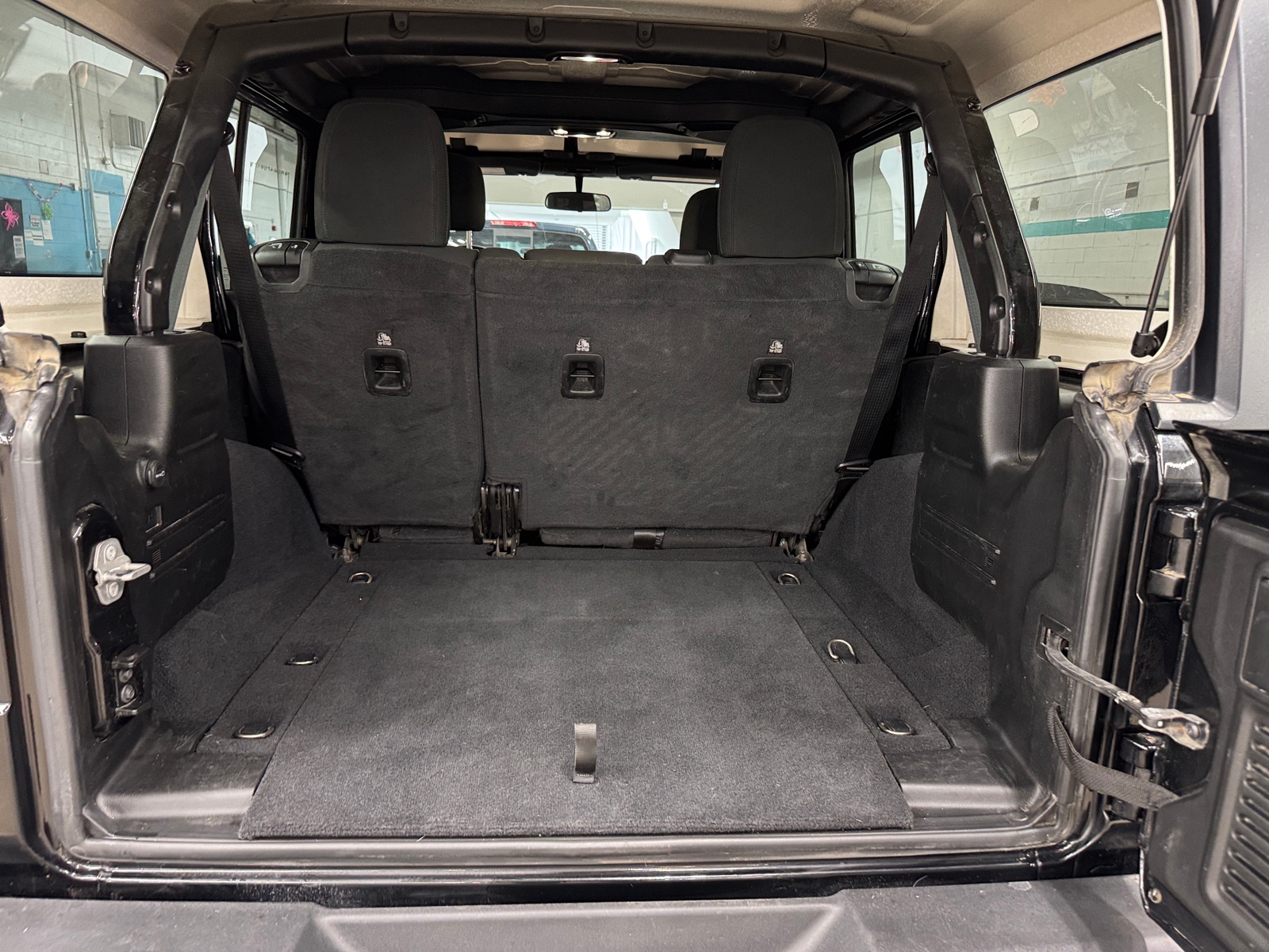 Thumbnail: 2021 Jeep Wrangler - 7