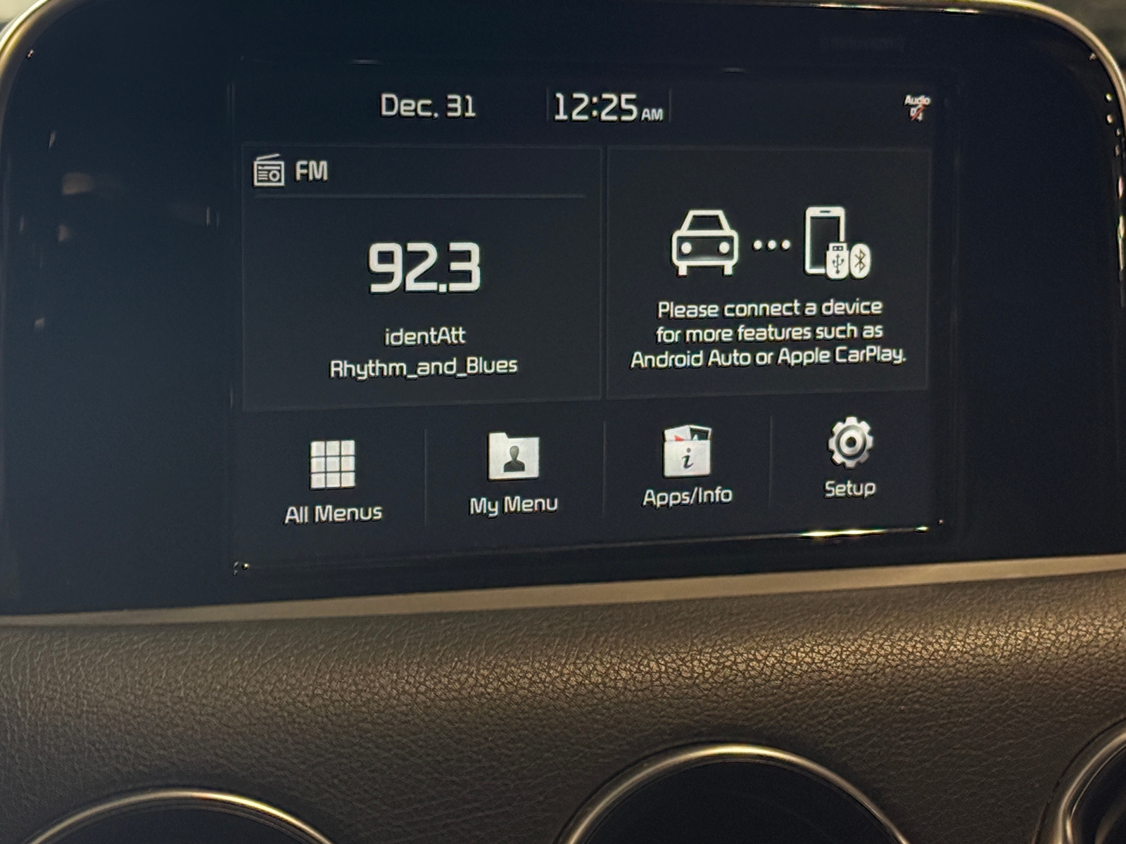 Thumbnail: 2018 Kia Stinger - 3