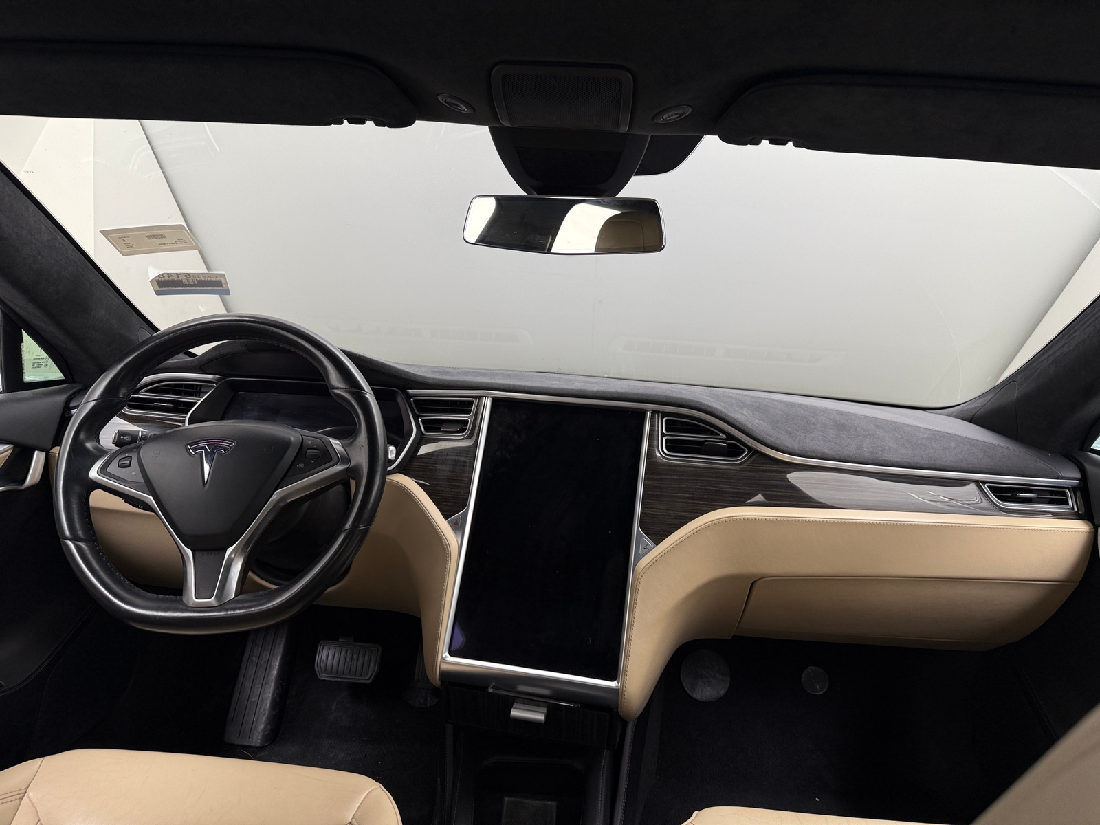 Thumbnail: 2015 Tesla Model S - 2