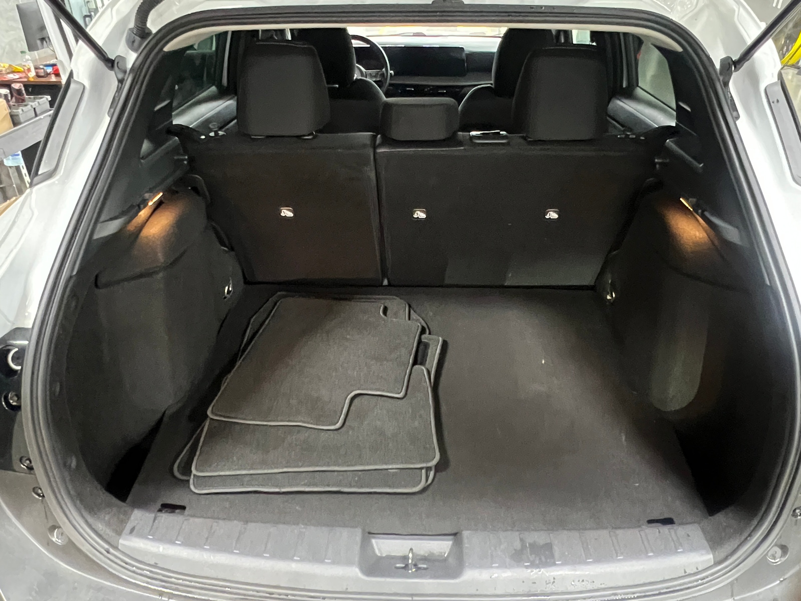 Thumbnail: 2025 Nissan Kicks - 6