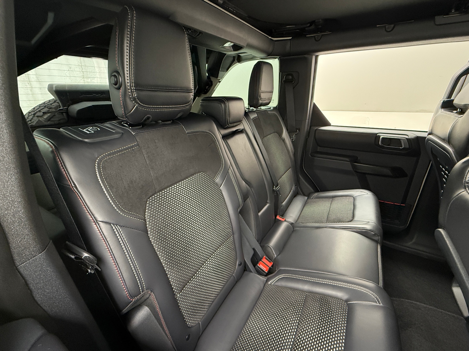 Thumbnail: 2025 Ford Bronco - 5