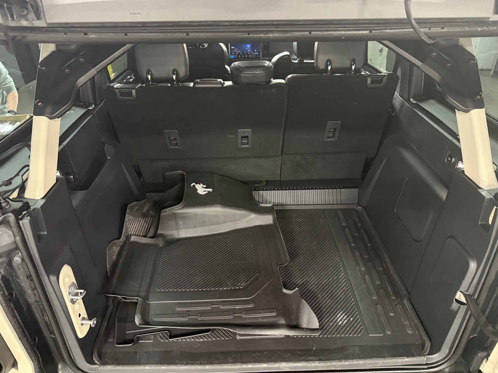 Thumbnail: 2025 Ford Bronco - 6