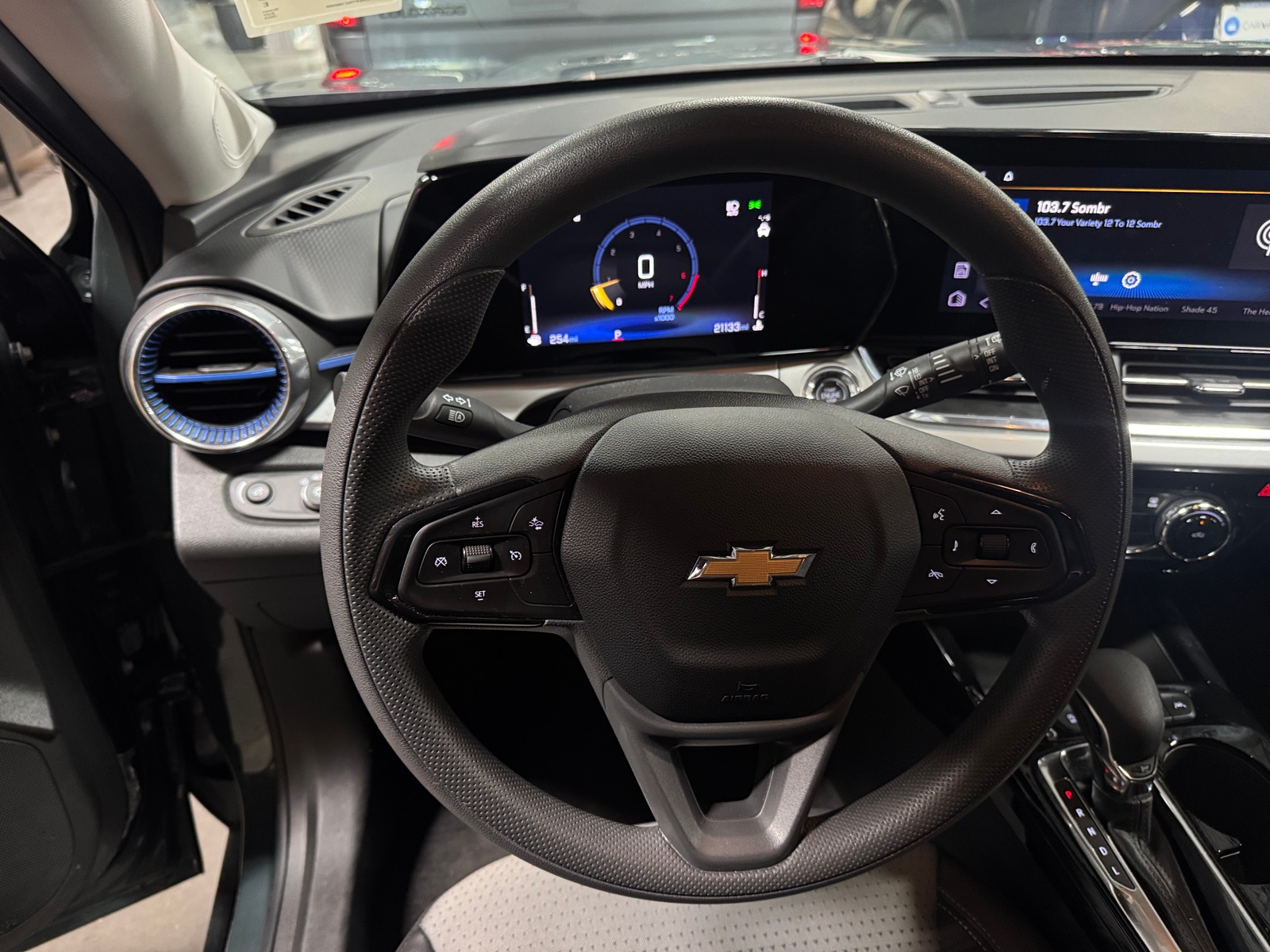 Thumbnail: 2025 Chevrolet Trax - 5