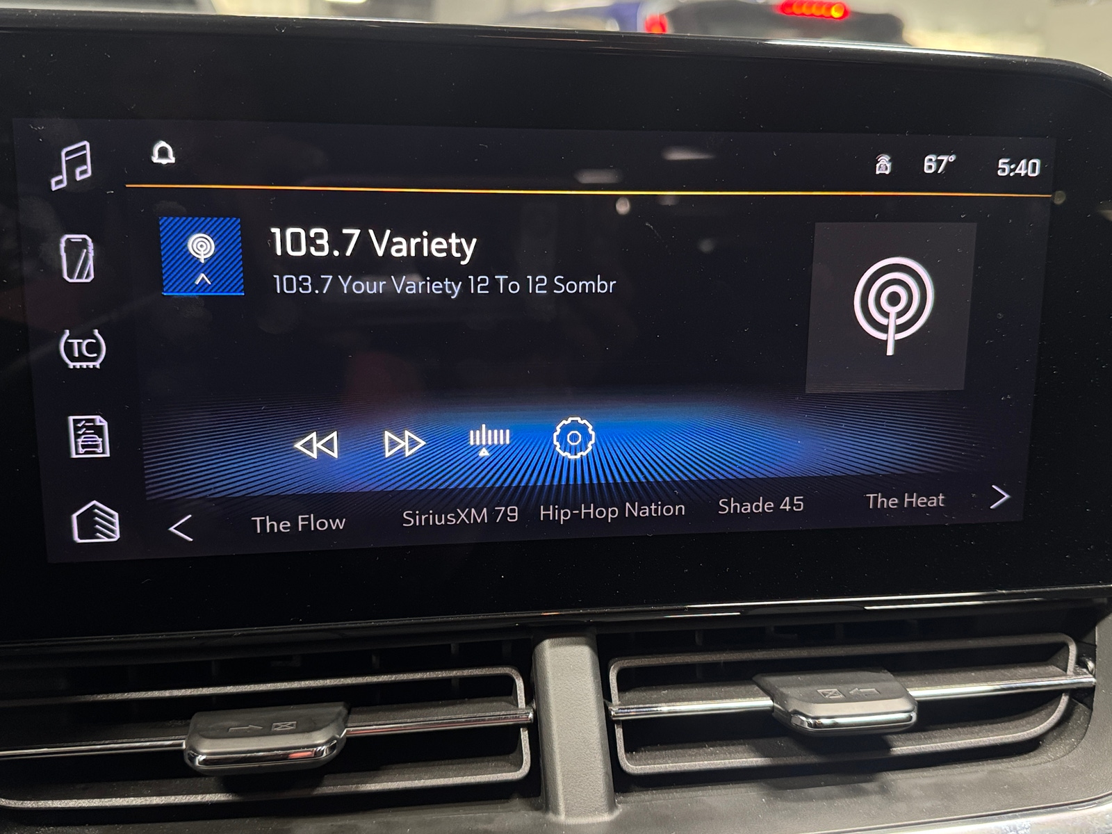 Thumbnail: 2025 Chevrolet Trax - 4