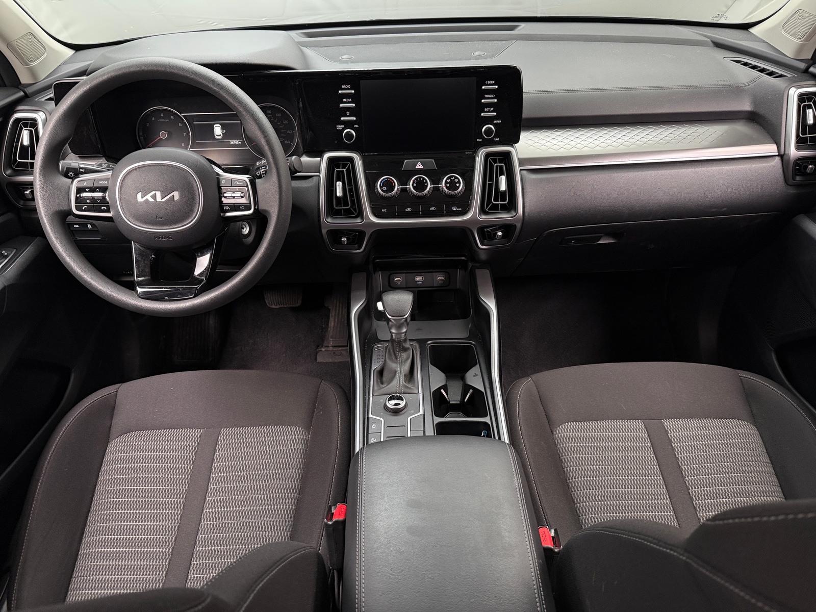 Thumbnail: 2022 Kia Sorento - 3