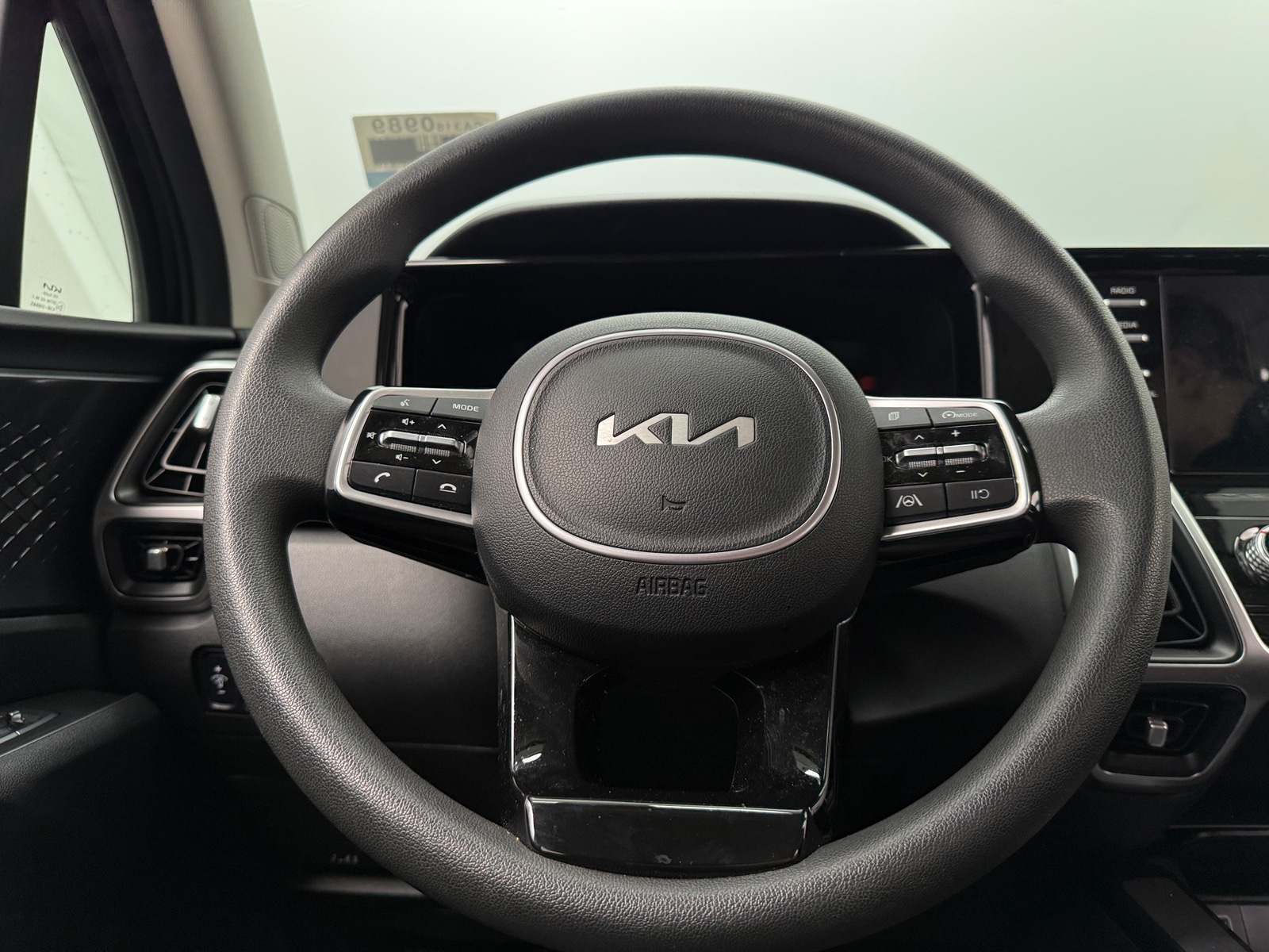 Thumbnail: 2022 Kia Sorento - 5