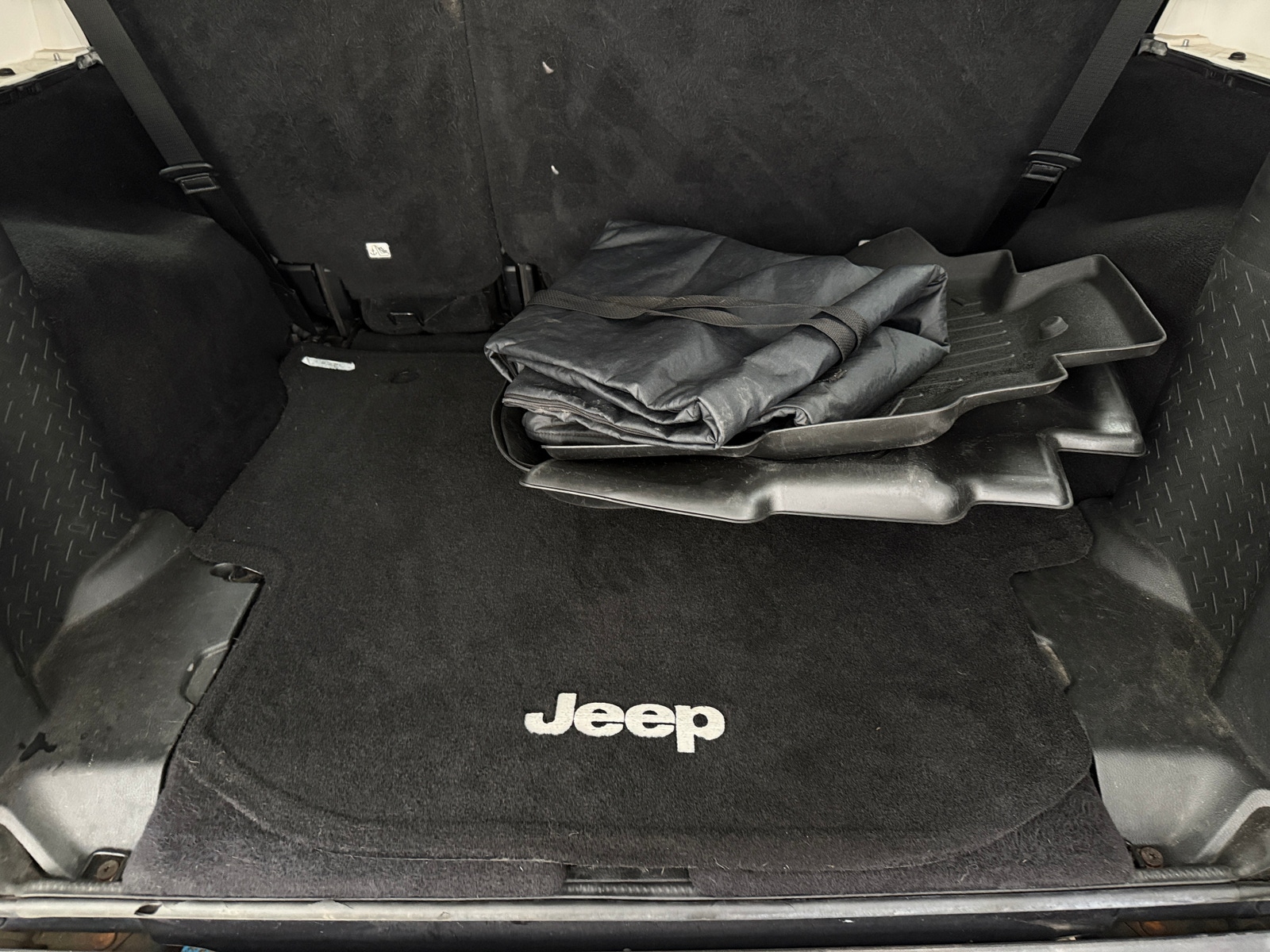 Thumbnail: 2017 Jeep Wrangler - 7