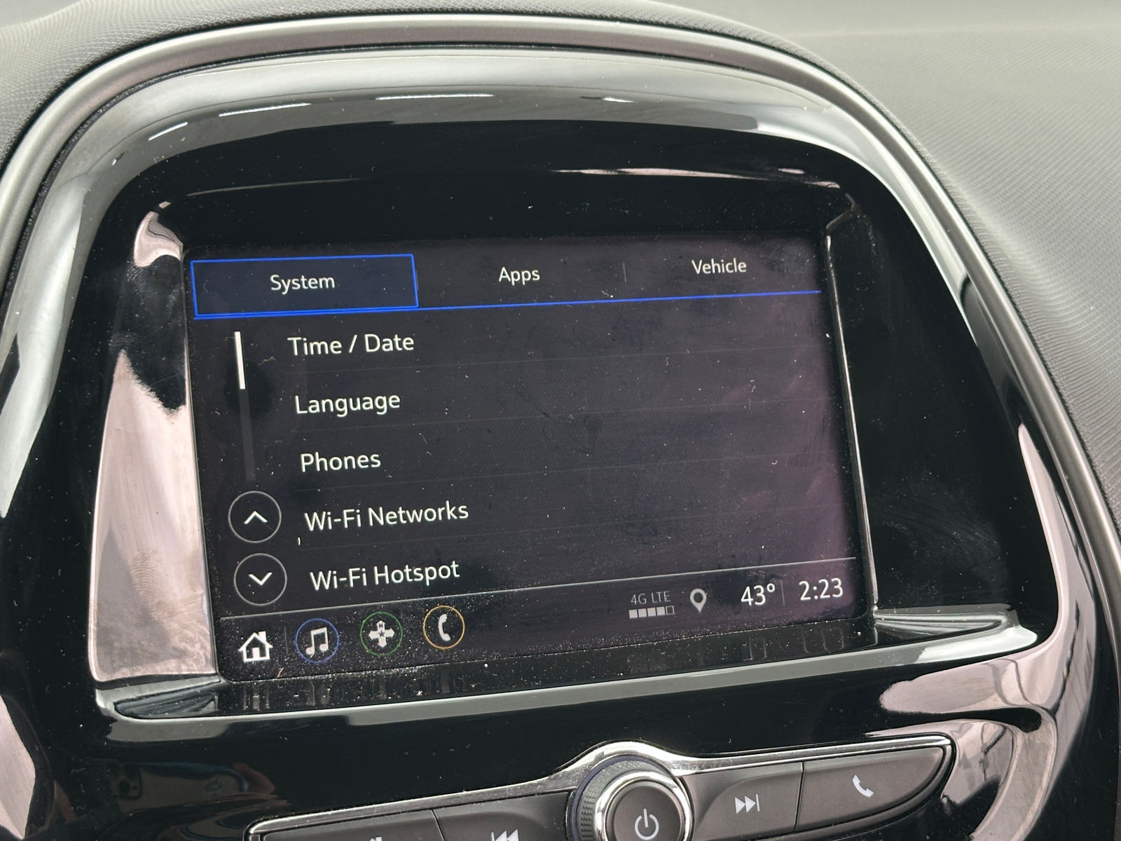 Thumbnail: 2020 Chevrolet Spark - 4